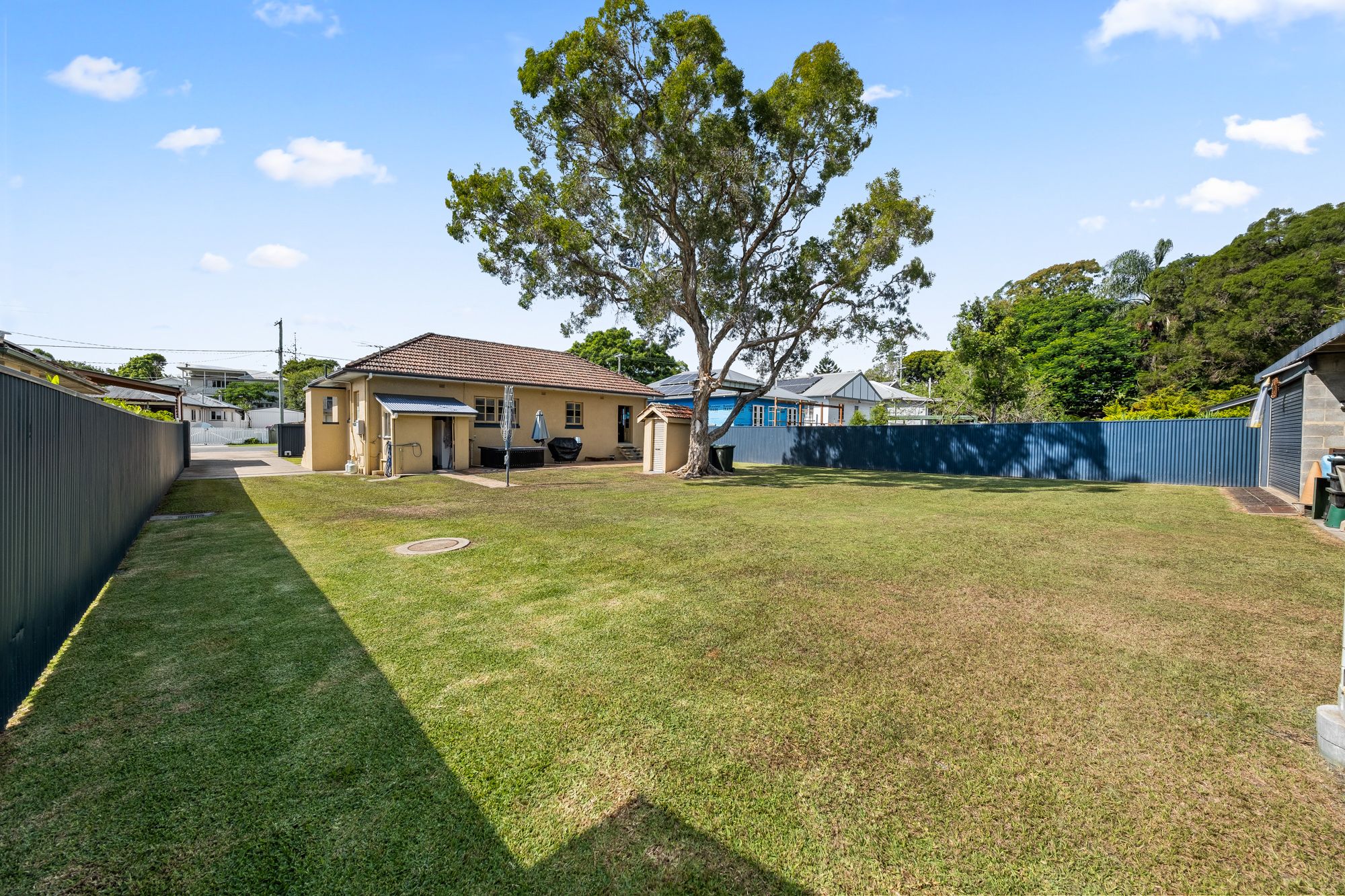 24 Lancelot Street, Tennyson, QLD 4105
