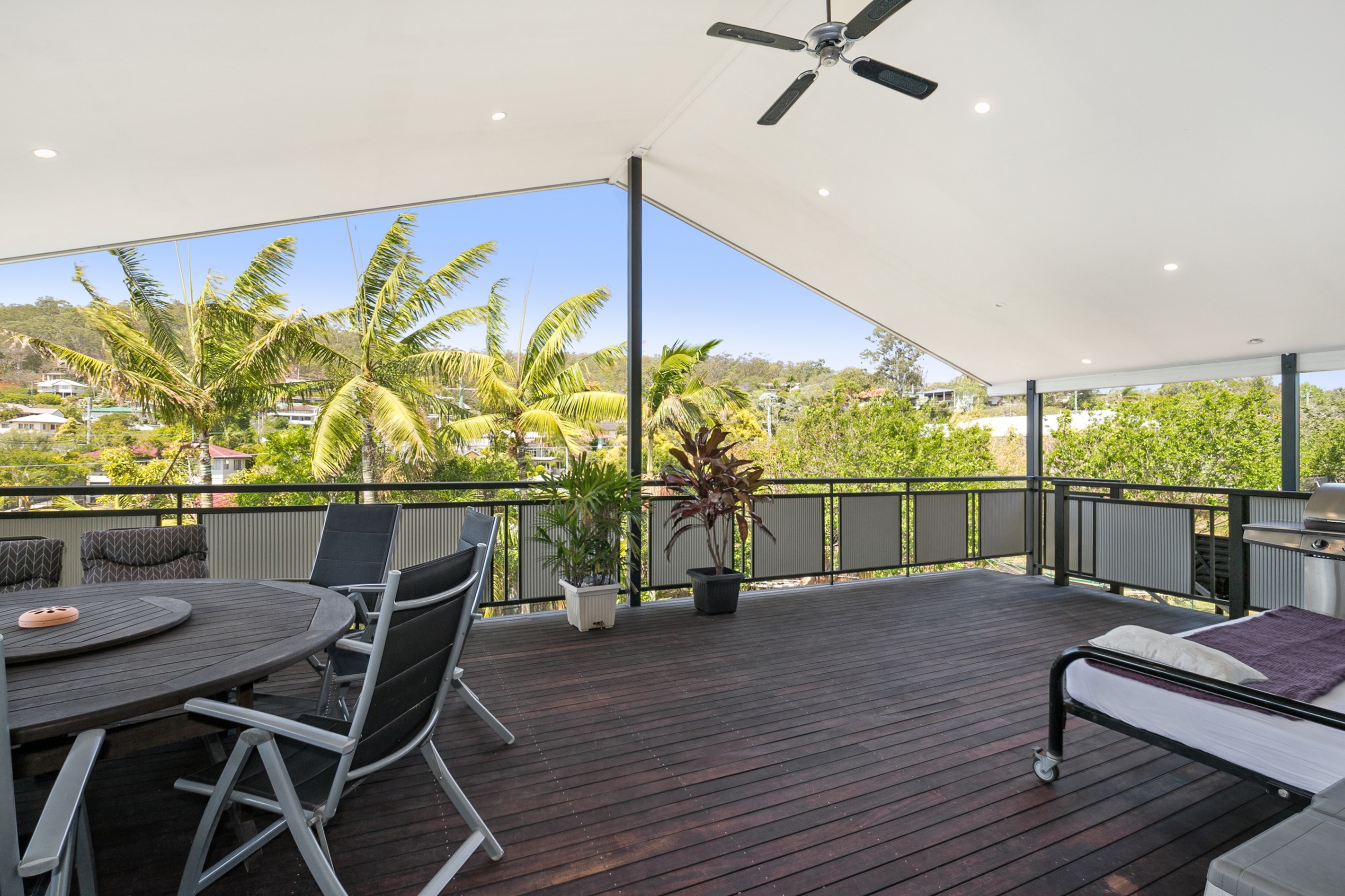 141 Fegen Drive, Moorooka, QLD 4105