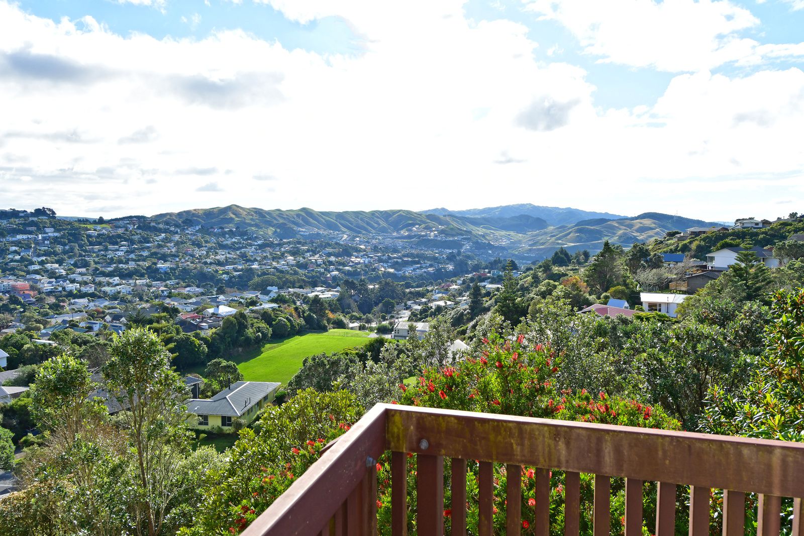 8 Sloane Terrace, Newlands, Wellington City