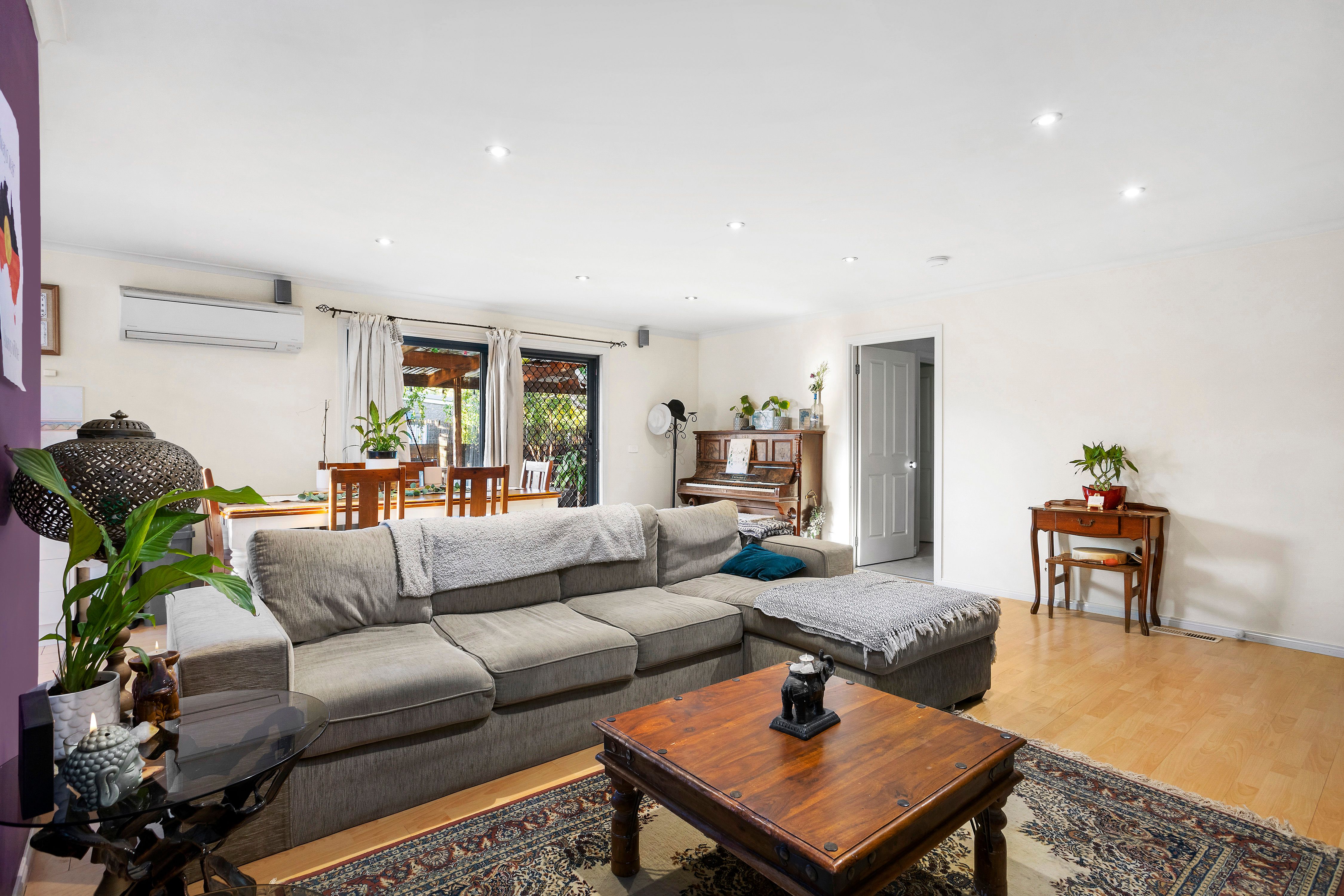 2/1043 North Road, Hughesdale, VIC 3166