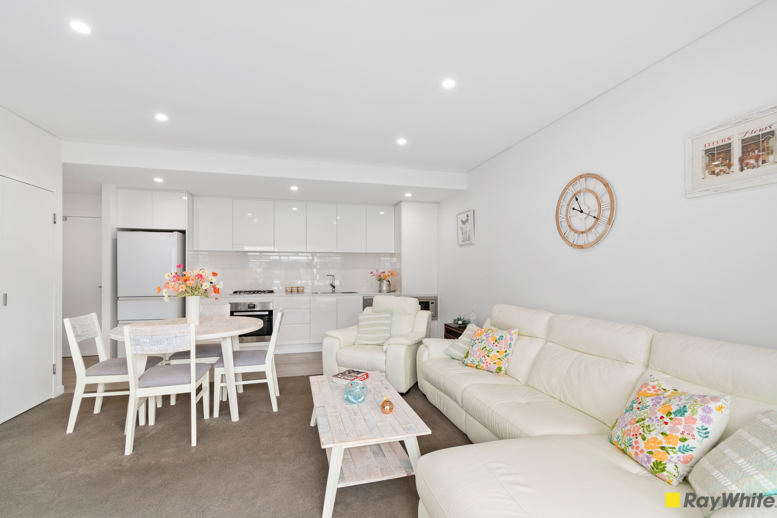 201/1 Evelyn Court, Shellharbour City Centre, NSW 2529