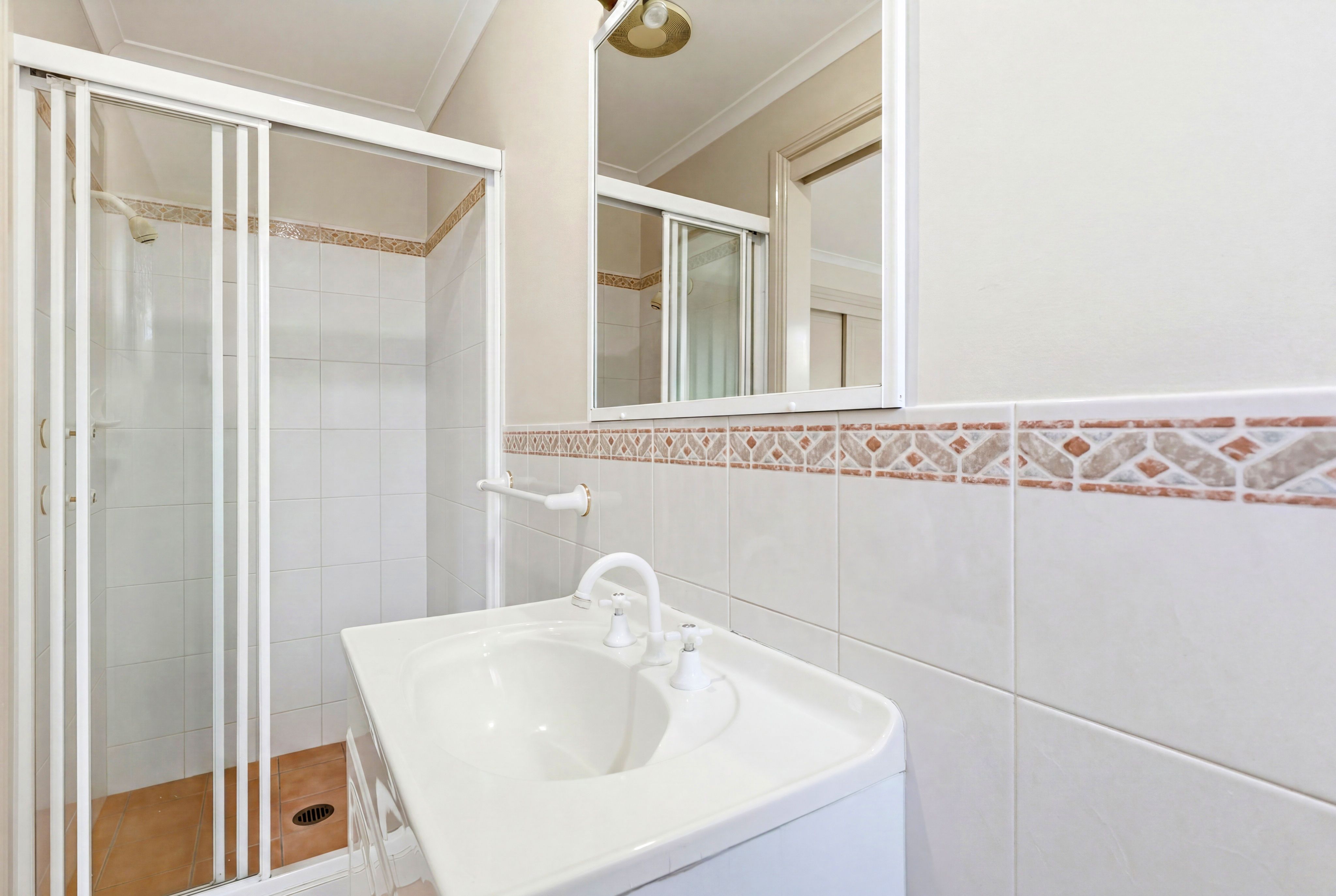 2/95 McLachlan Avenue — photo 8 of 13