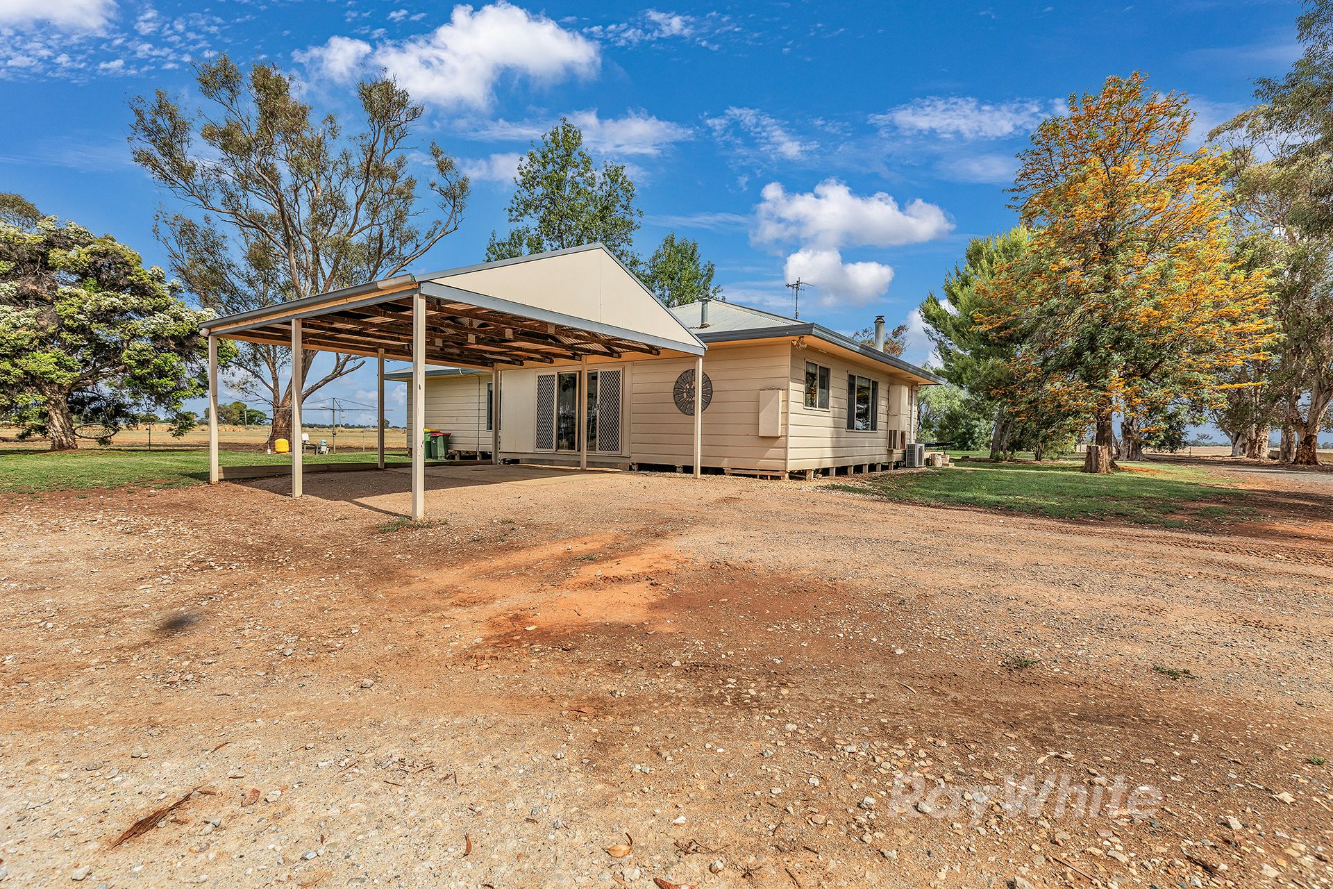 83 McNair Lane — photo 4 of 30