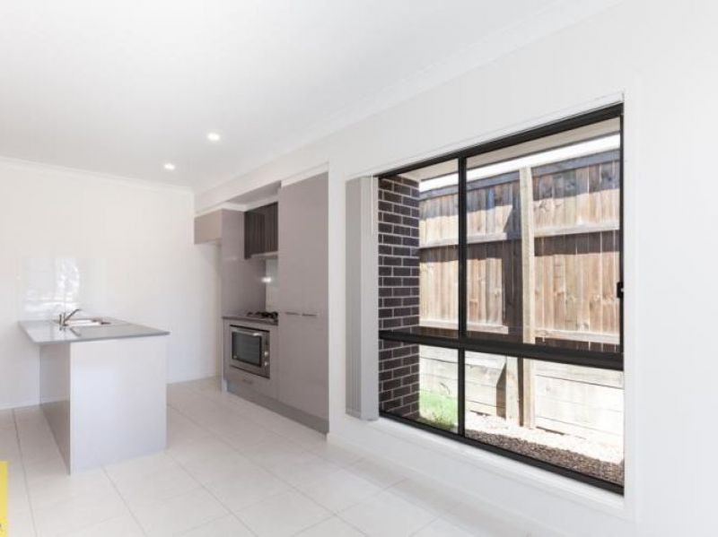 1/6 Cassia Drive, Coomera, QLD 4209