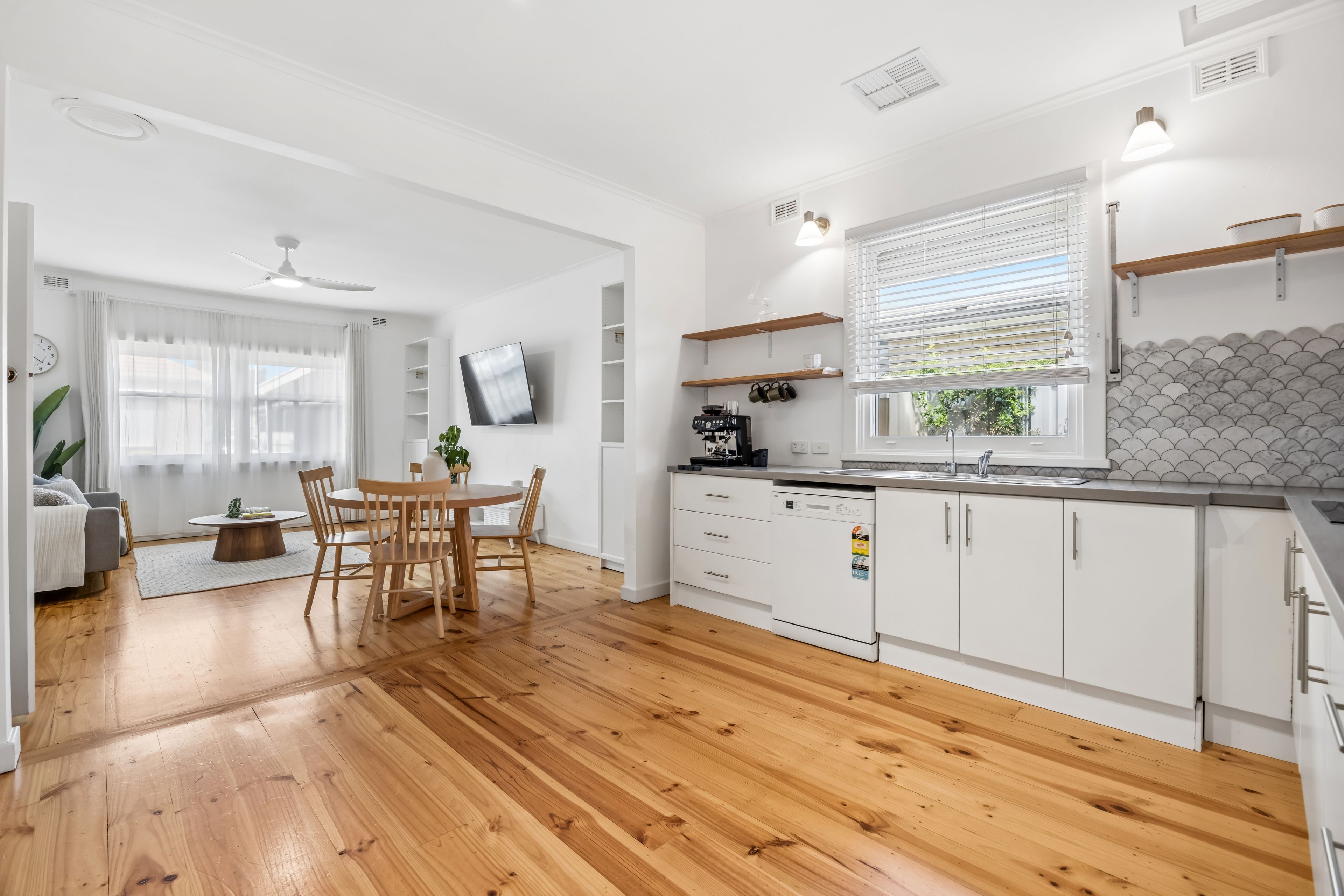 12 Victoria Street — photo 5 of 16