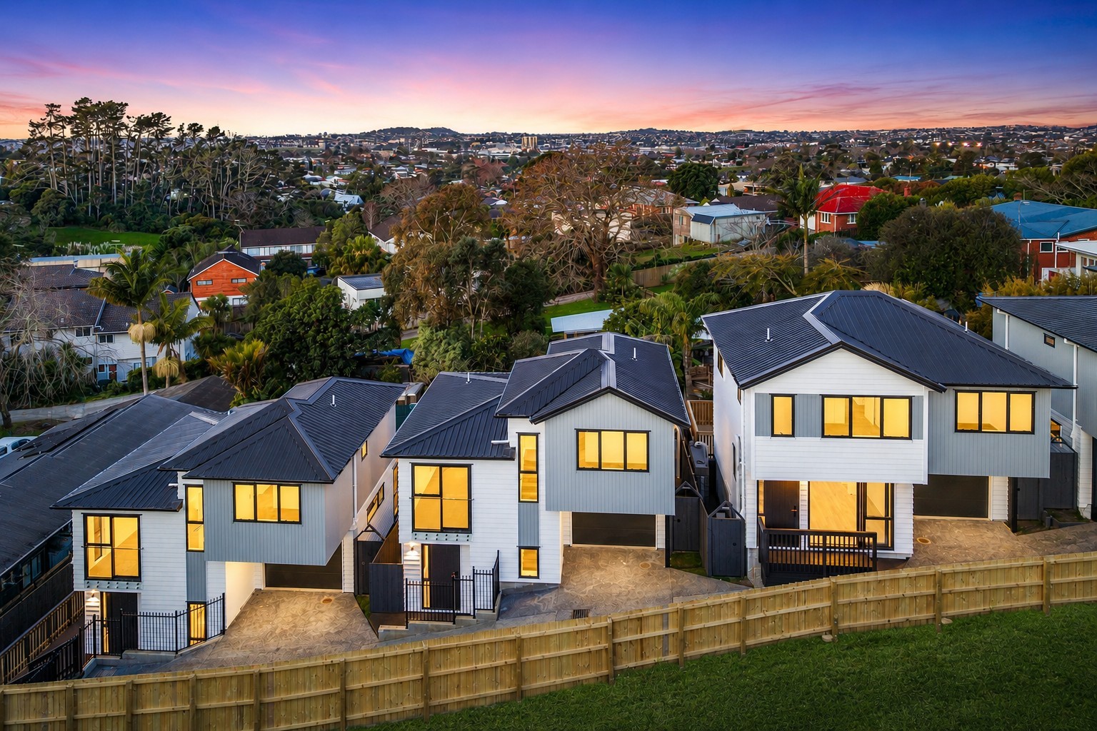 4/14 Eastglen Road, Glen Eden, Waitakere City