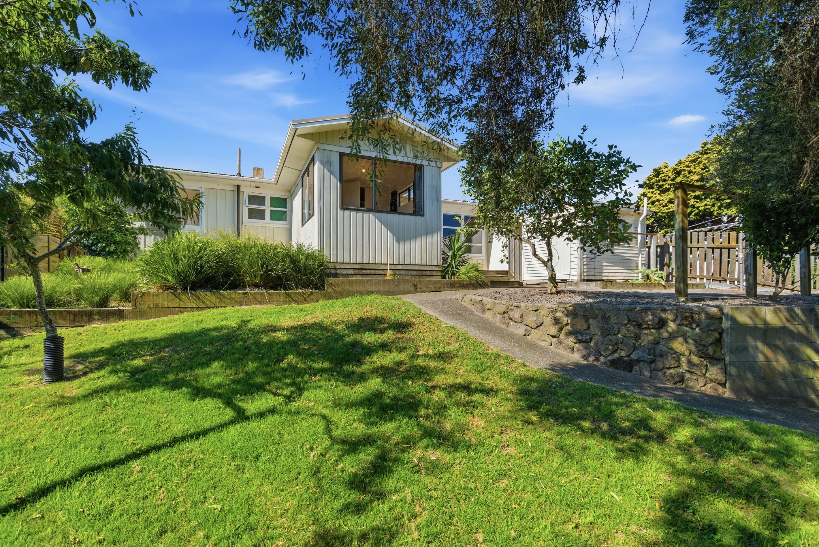 684 Papamoa Beach Road, Papamoa Beach, Tauranga City