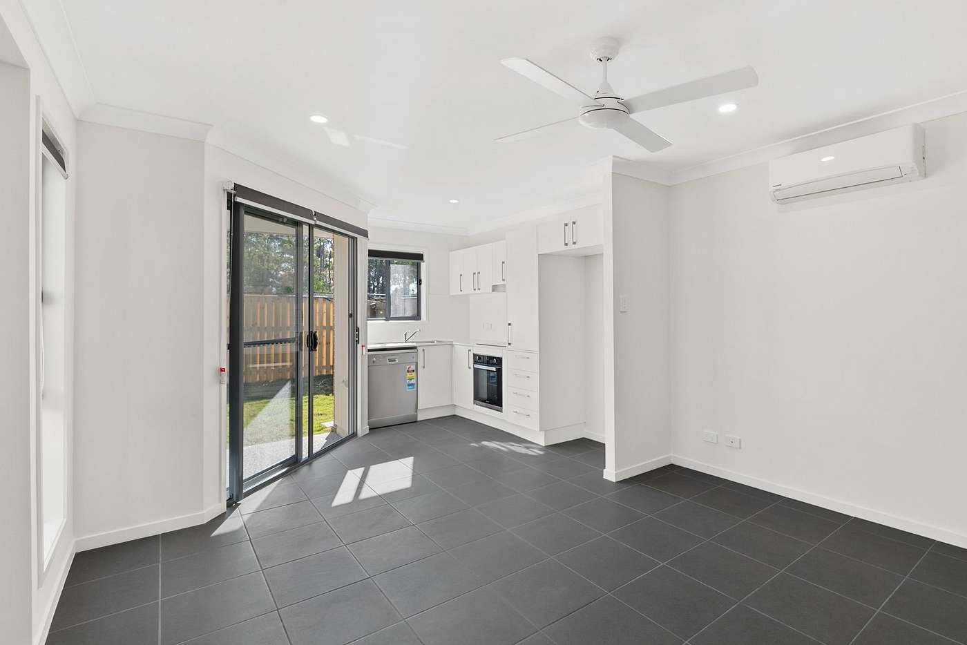 2/56 Miamax Place, Logan Reserve, QLD 4133