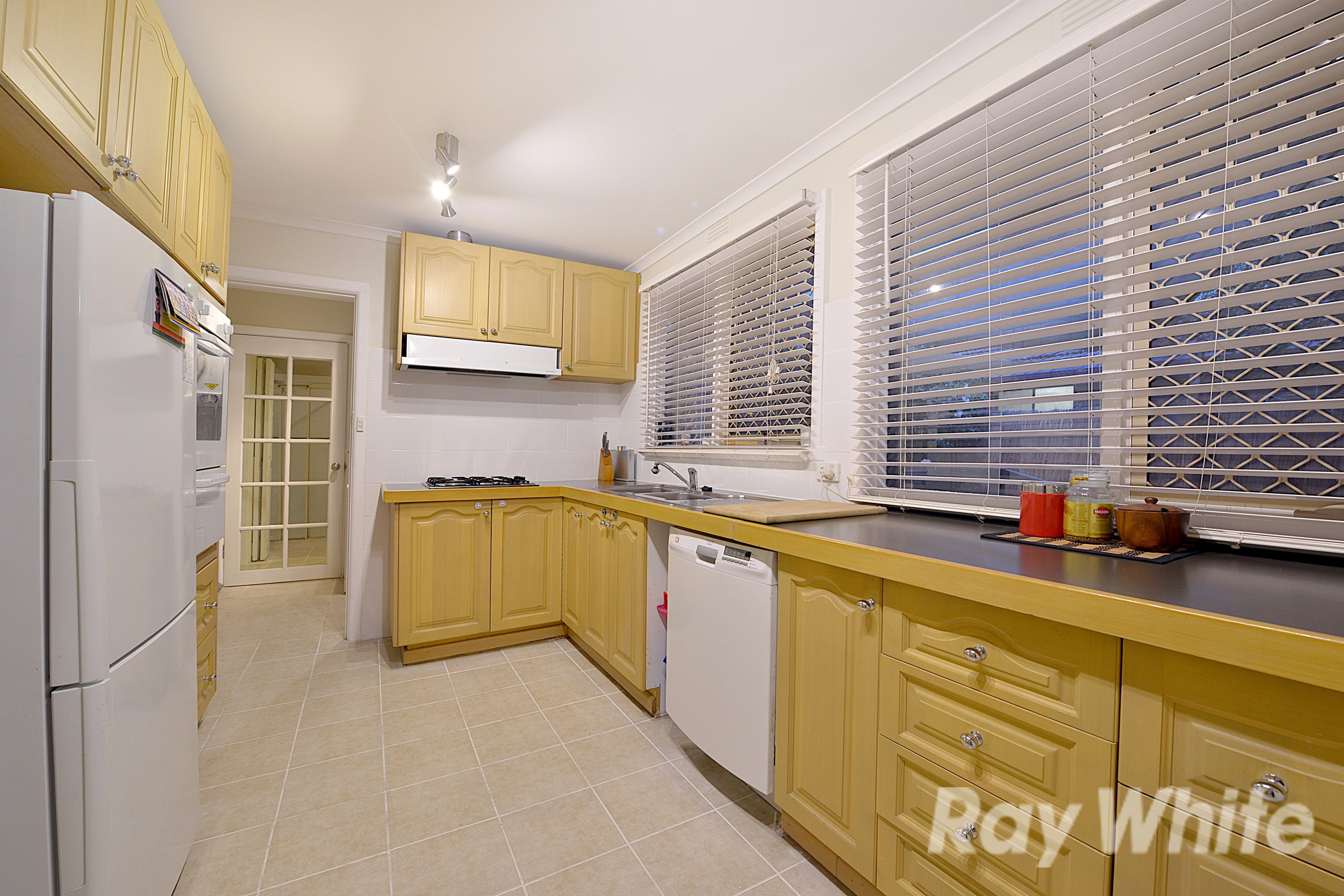 32 Johnson Drive, Ferntree Gully, VIC 3156
