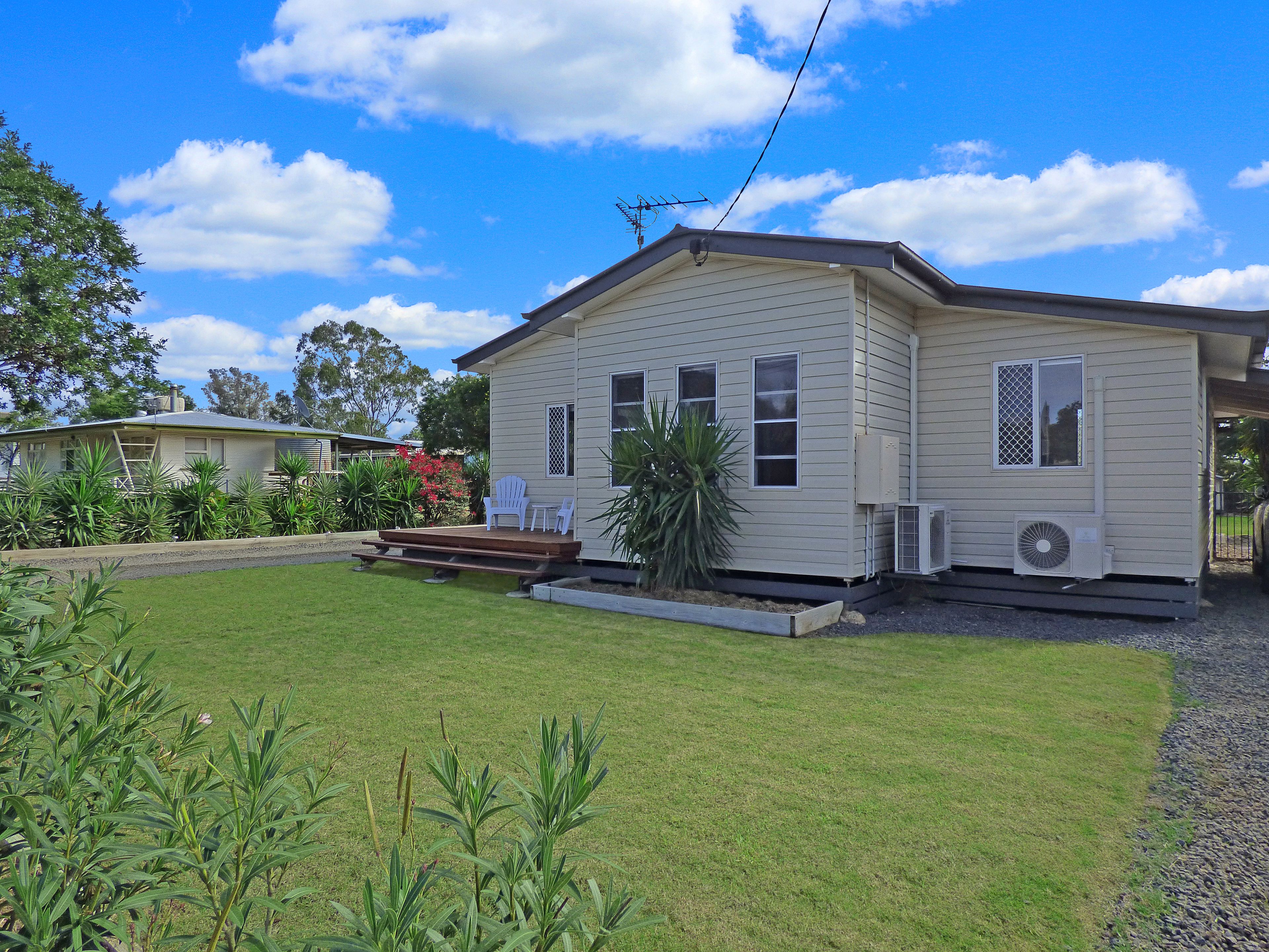 129 Miscamble Street, Roma QLD 4455