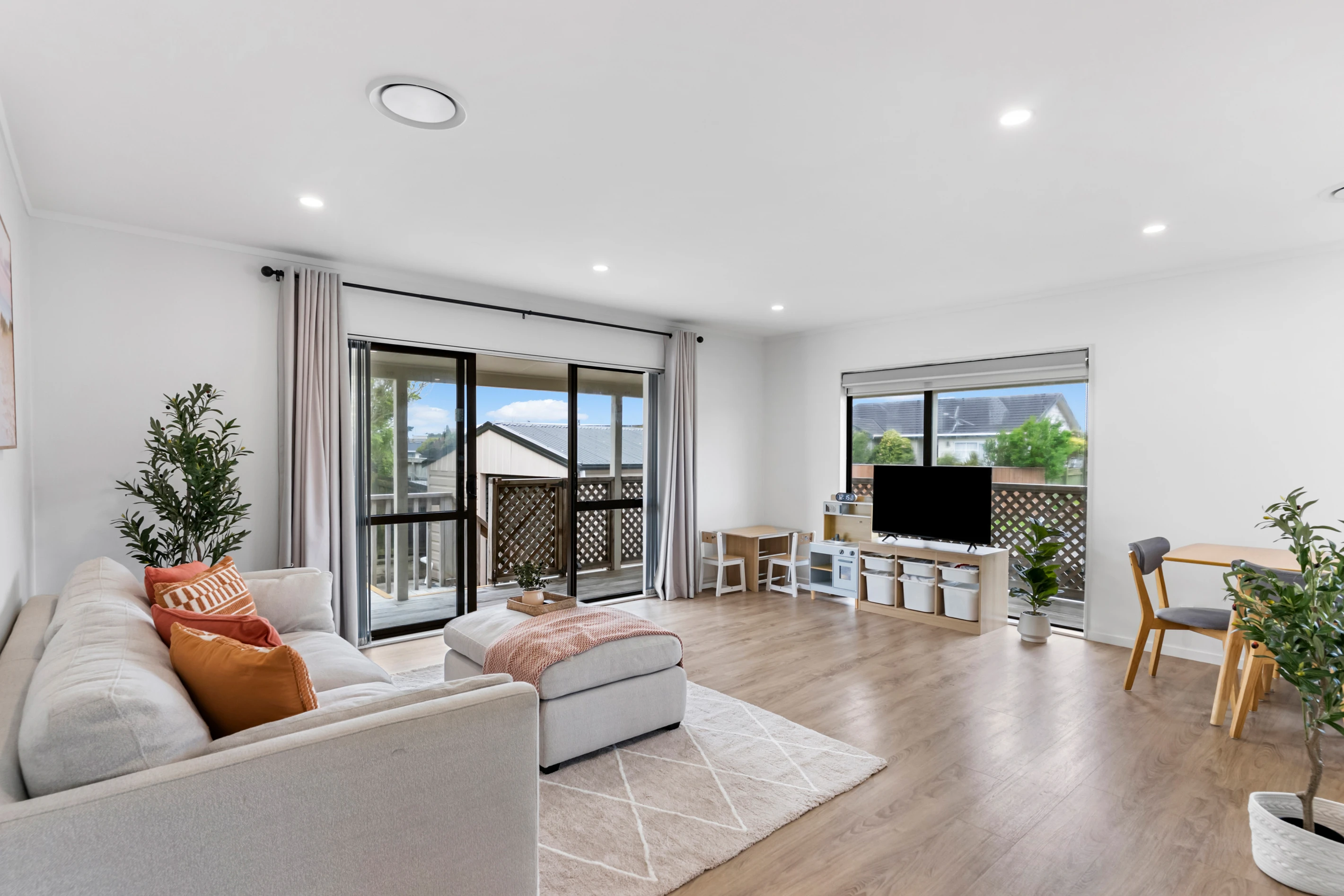 57 Guadeloupe Crescent, Grenada Village, Wellington City
