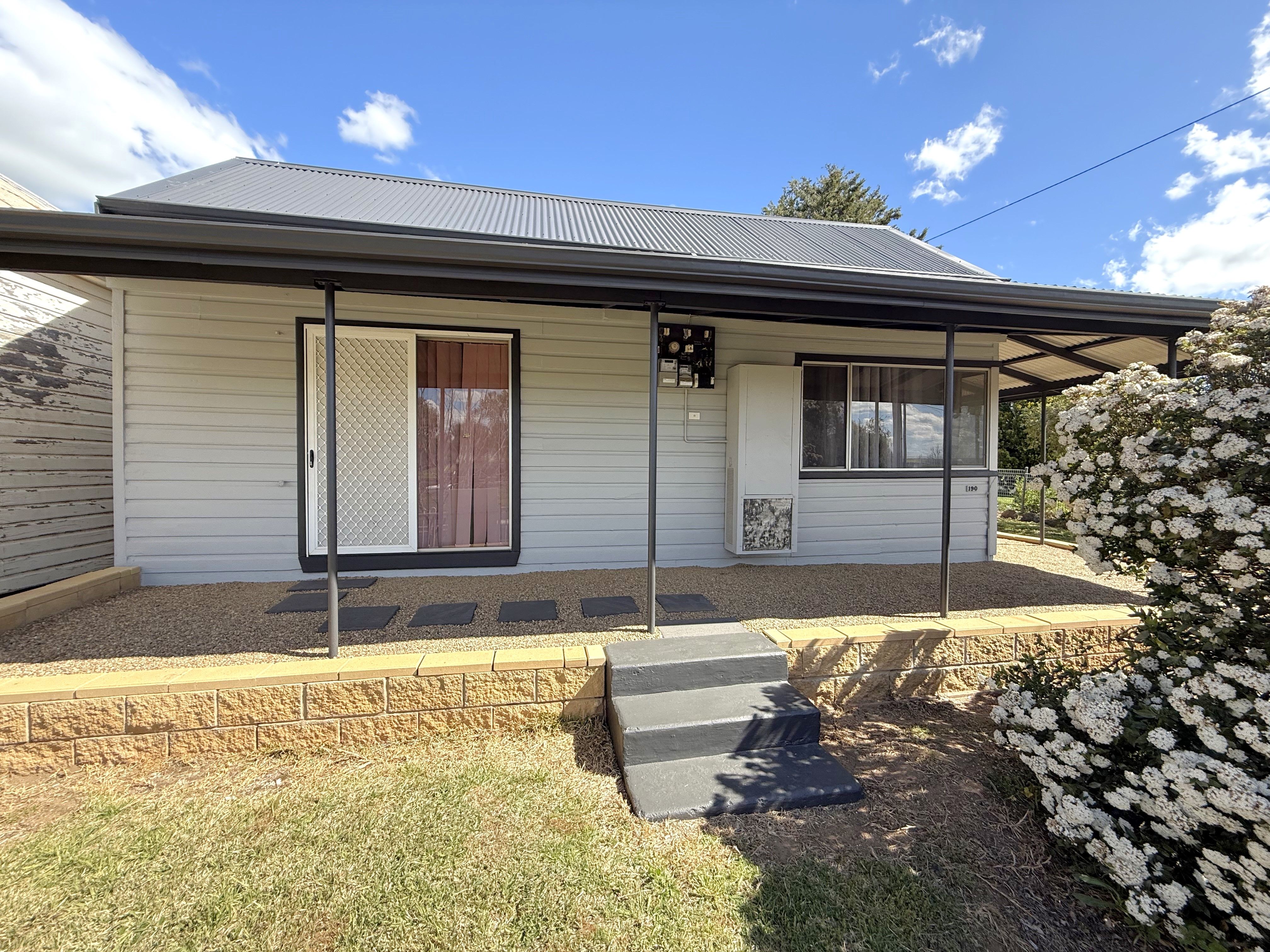190 Albury Street , Harden NSW 2587