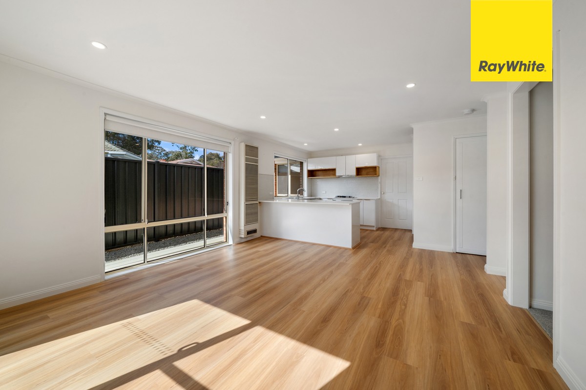 35 Thornhill Crescent, Dunlop, ACT 2615