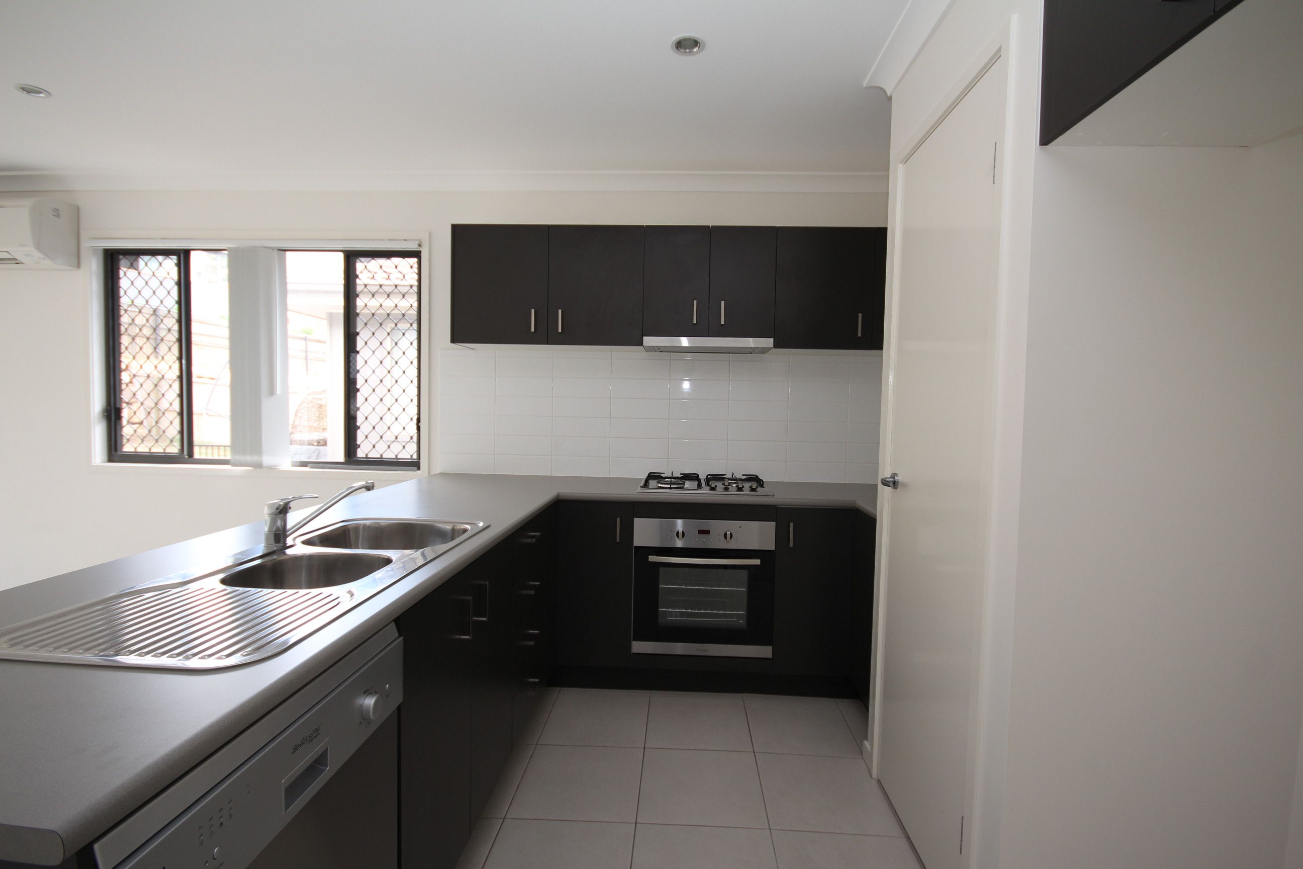 13B Creekside Court, Everton Hills, QLD 4053