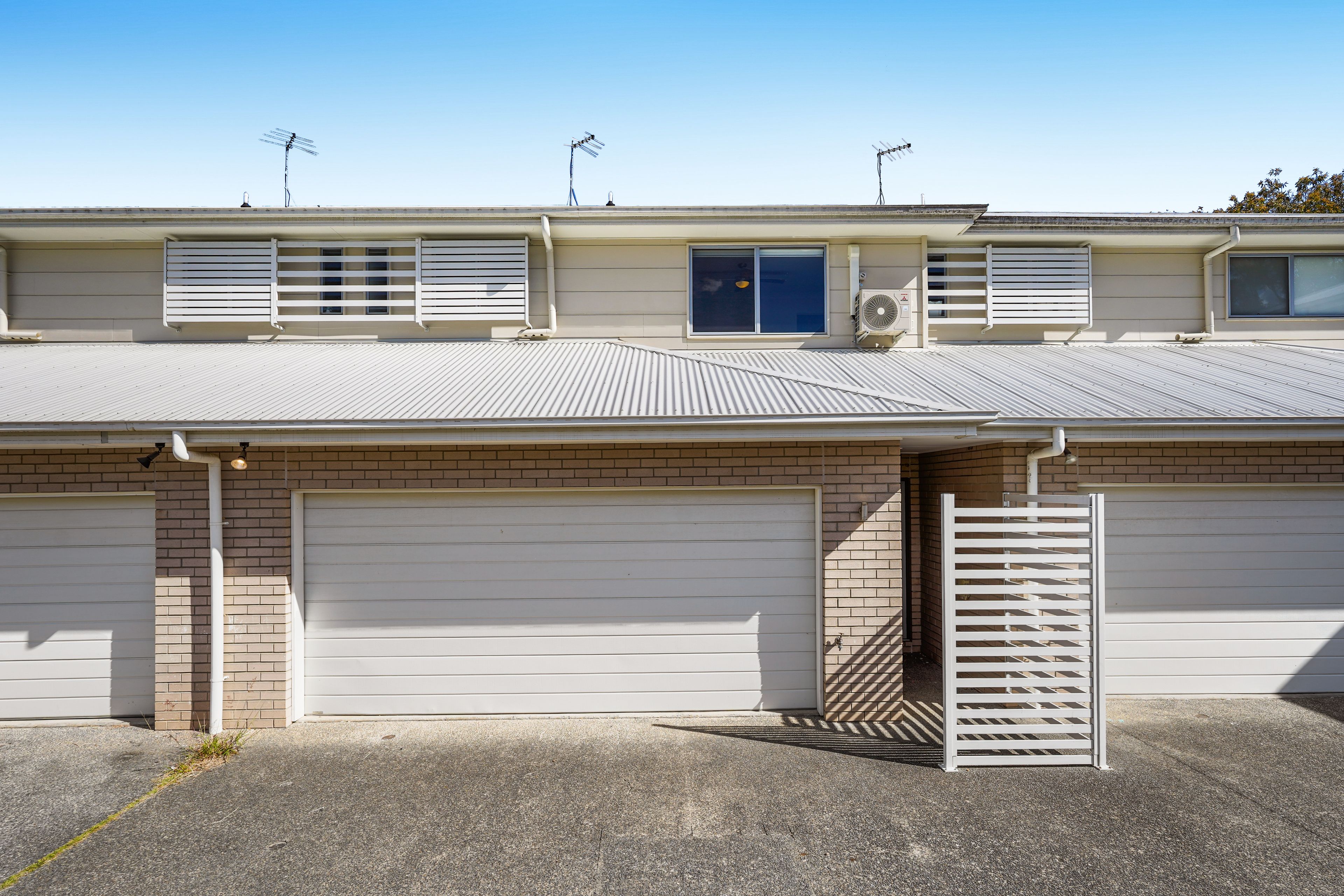 3/4 Tea Trees Avenue, Springfield Lakes, QLD 4300