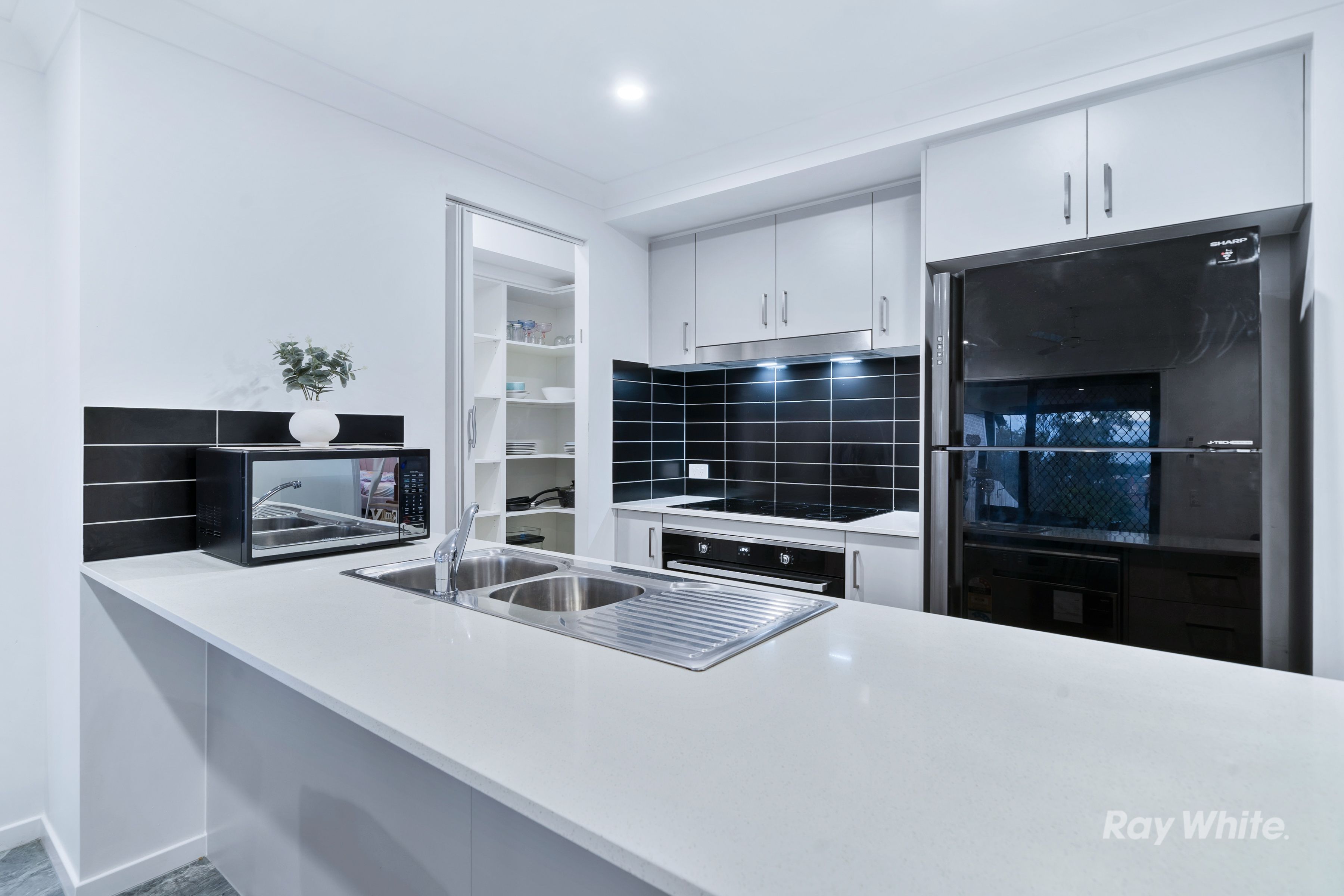 64 Tivoli Avenue, Greenbank, QLD 4124