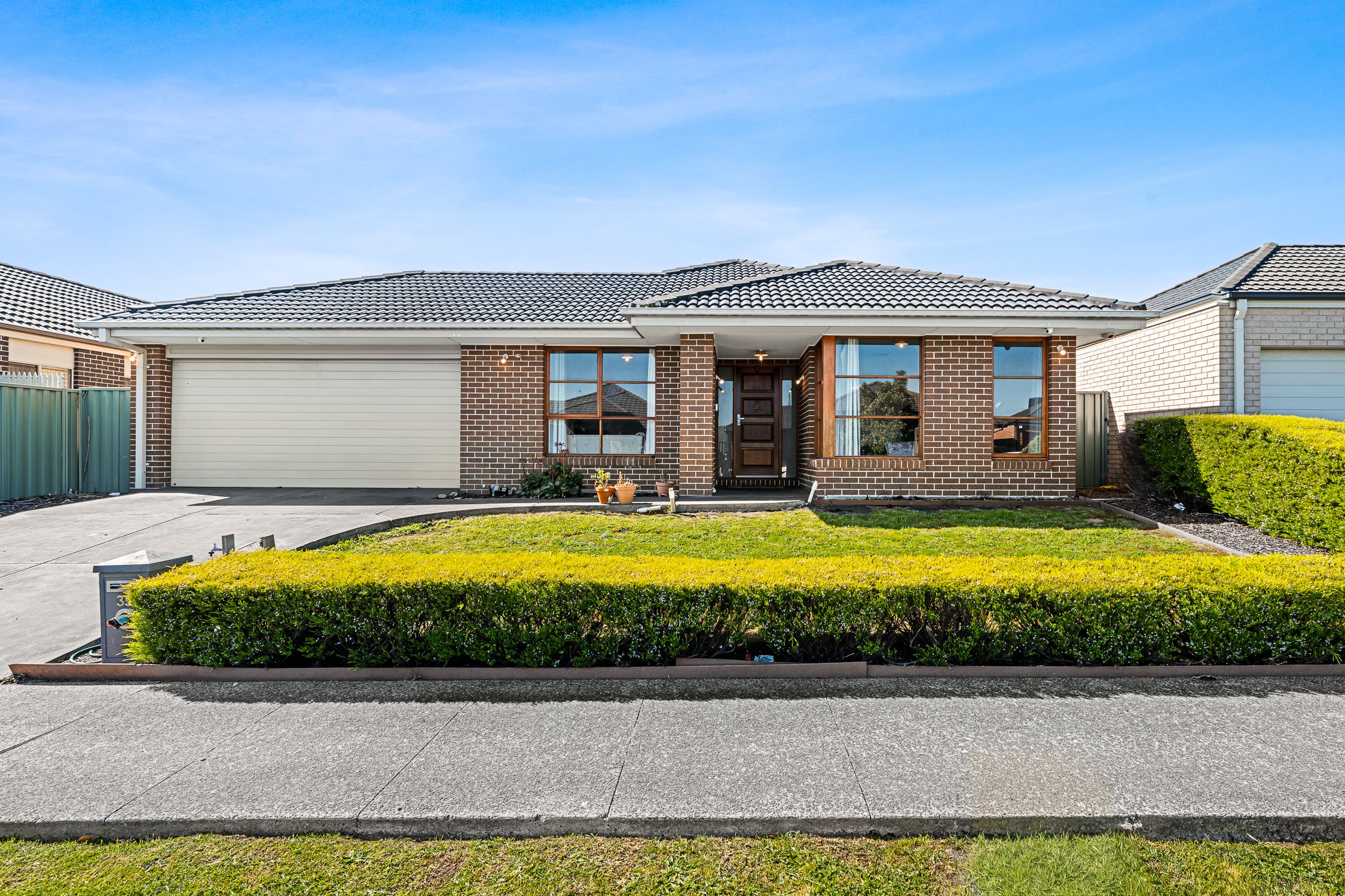 35 Moore Mews — photo from Ray White Pakenham
