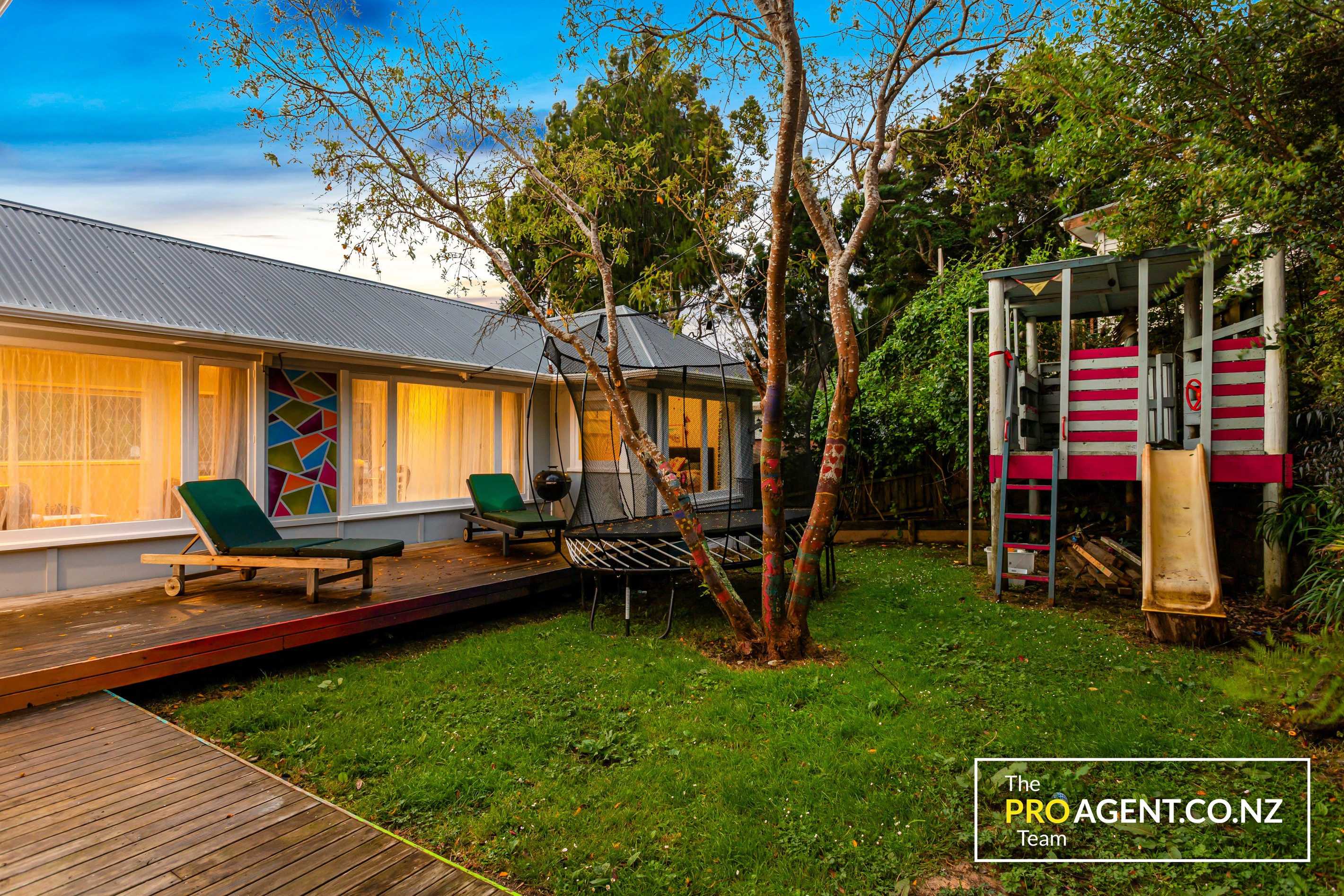 57 Kauri Point Road, Laingholm, Waitakere City
