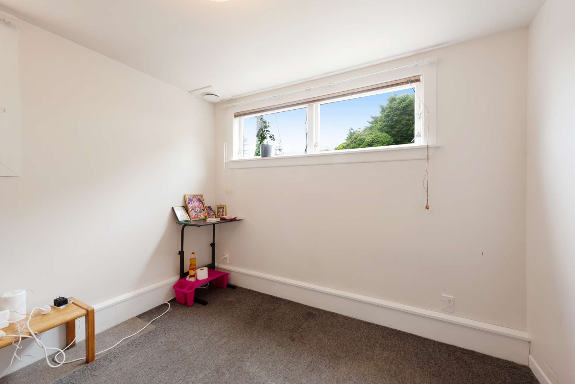 6 Epsom Way photo 12