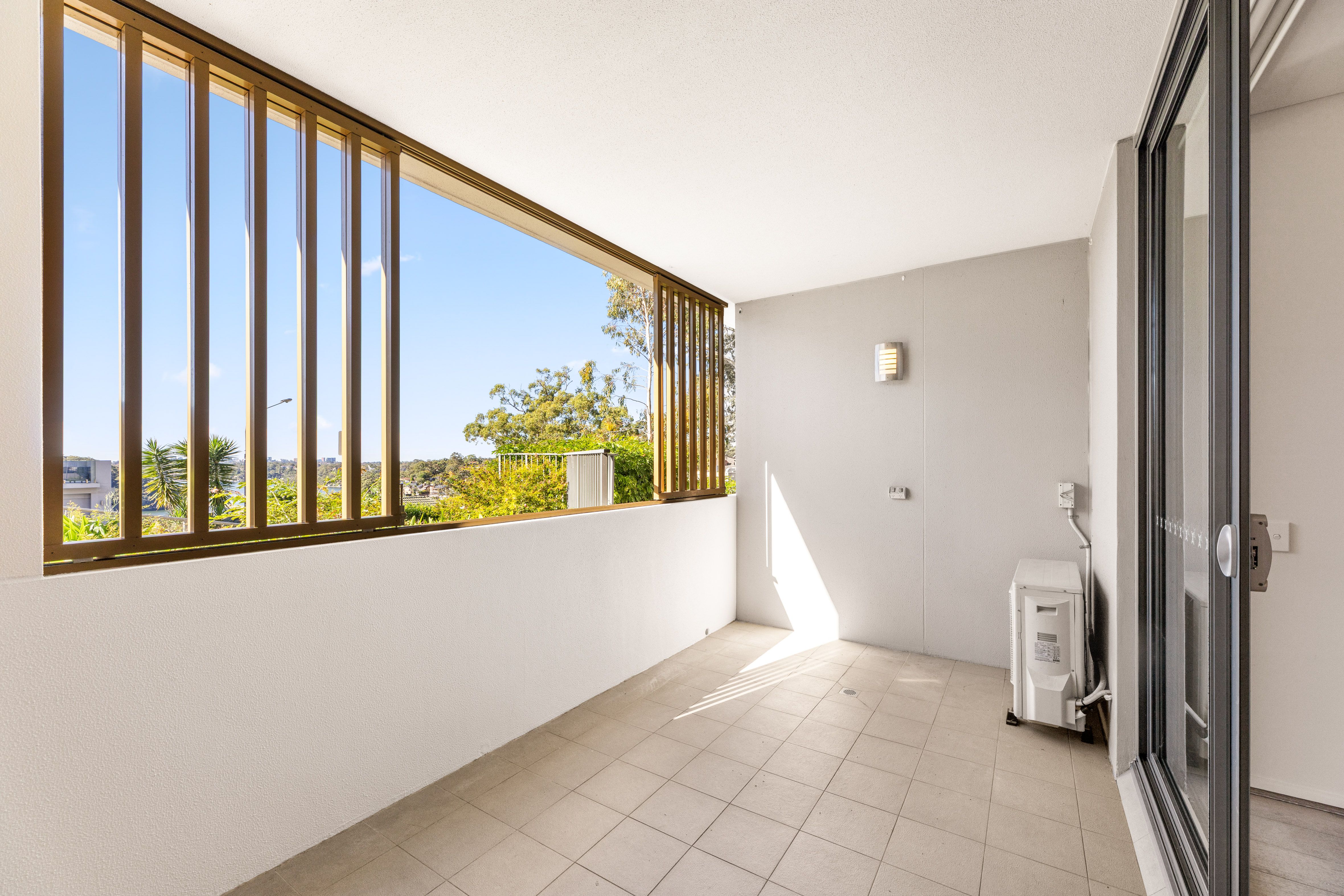 6/65 Hobart Place — photo 8 of 13