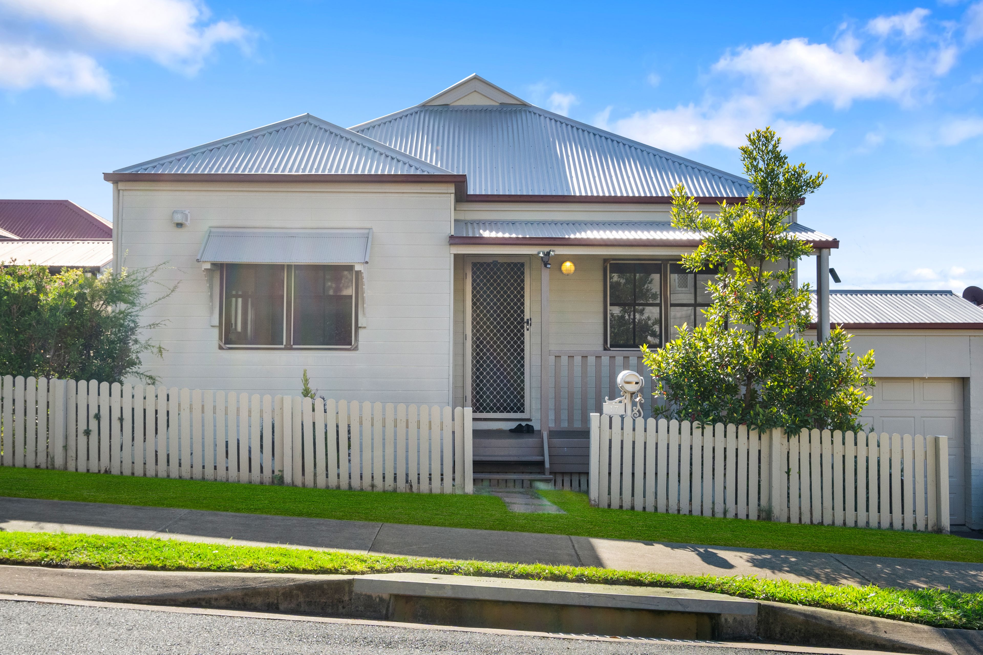17 Dry Dock Circuit, Springfield Lakes QLD 4300