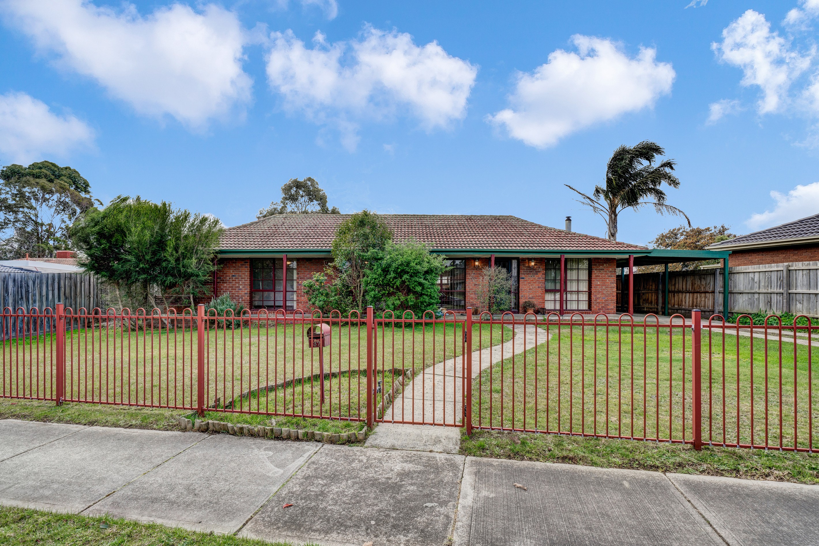 37 Endeavour Drive, Cranbourne North, VIC 3977