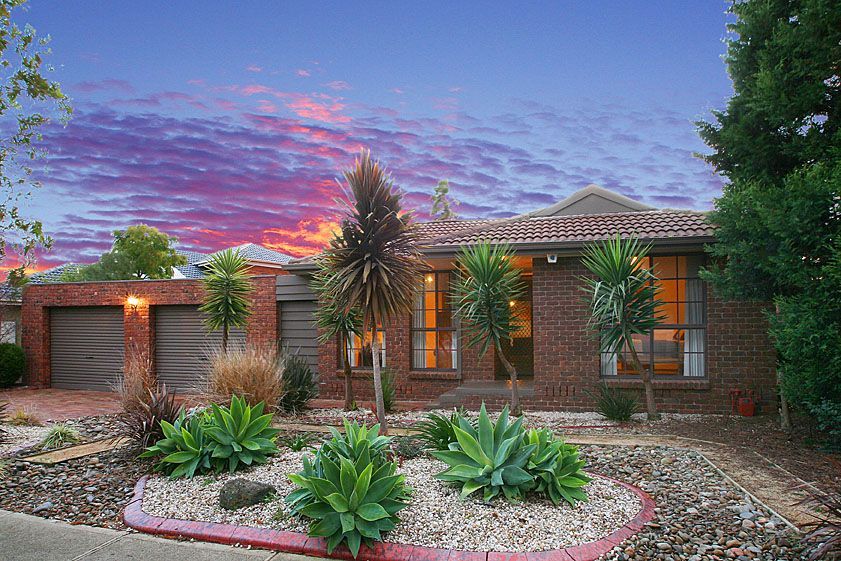 39 Hinkler Drive, Mill Park, VIC 3082