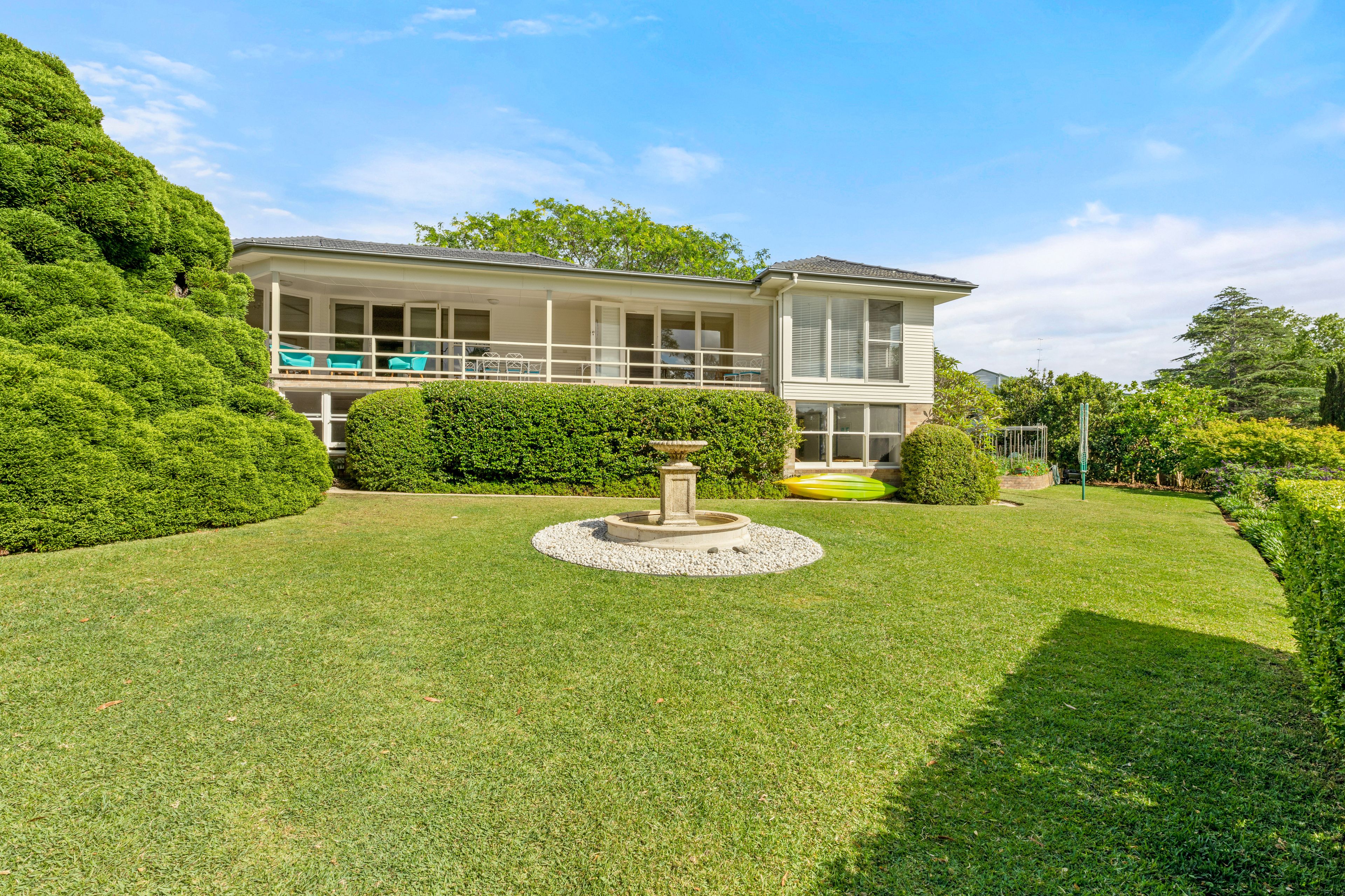 5 Fernshaw Gardens, Hallam VIC 3803
