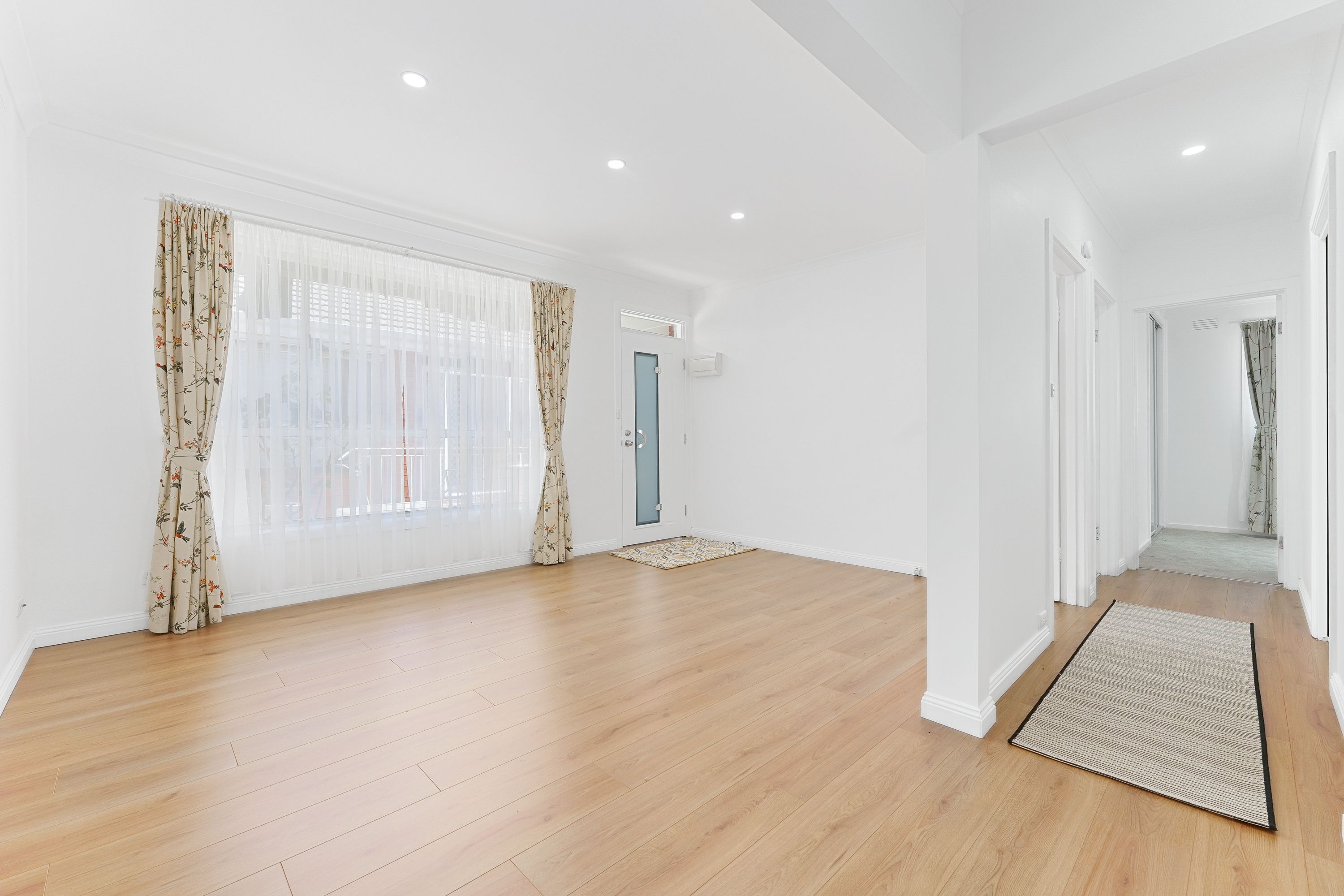 1/7 Mercer Street — photo 2 of 10