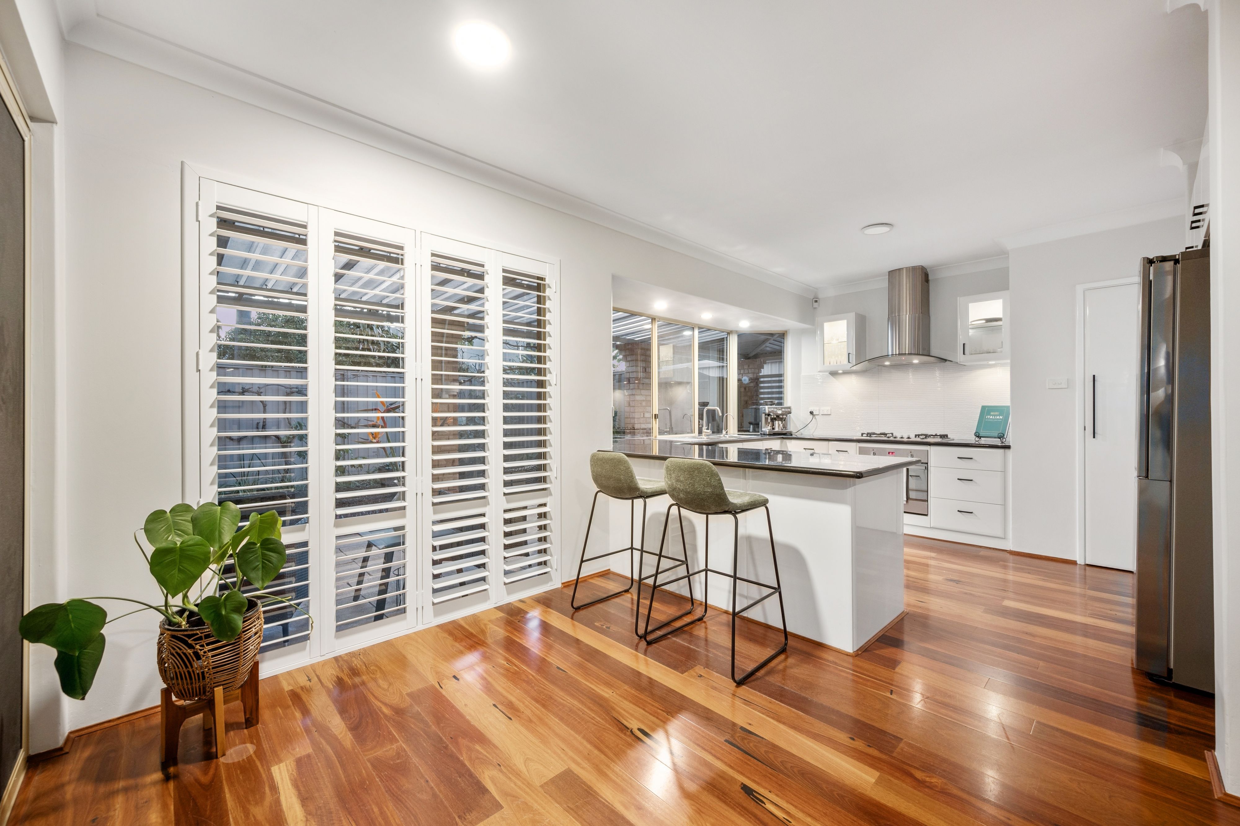 10 Sion Close, Waterford, WA 6152