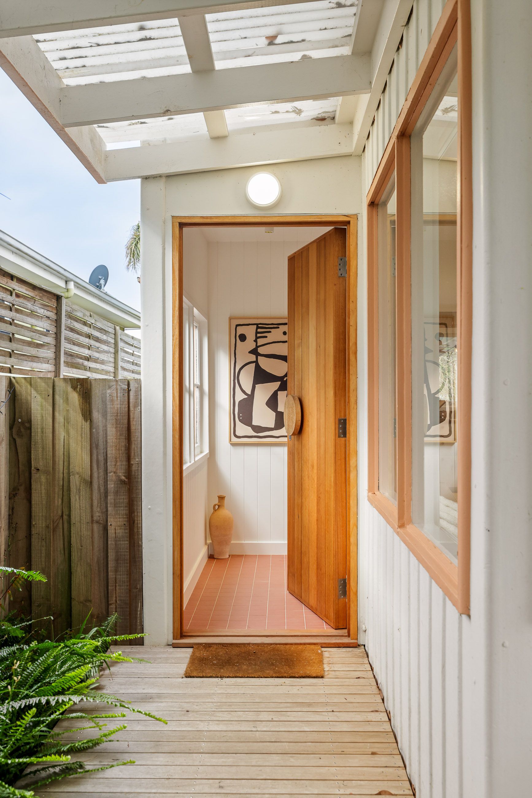 15 Diane Crescent — photo 4 of 22