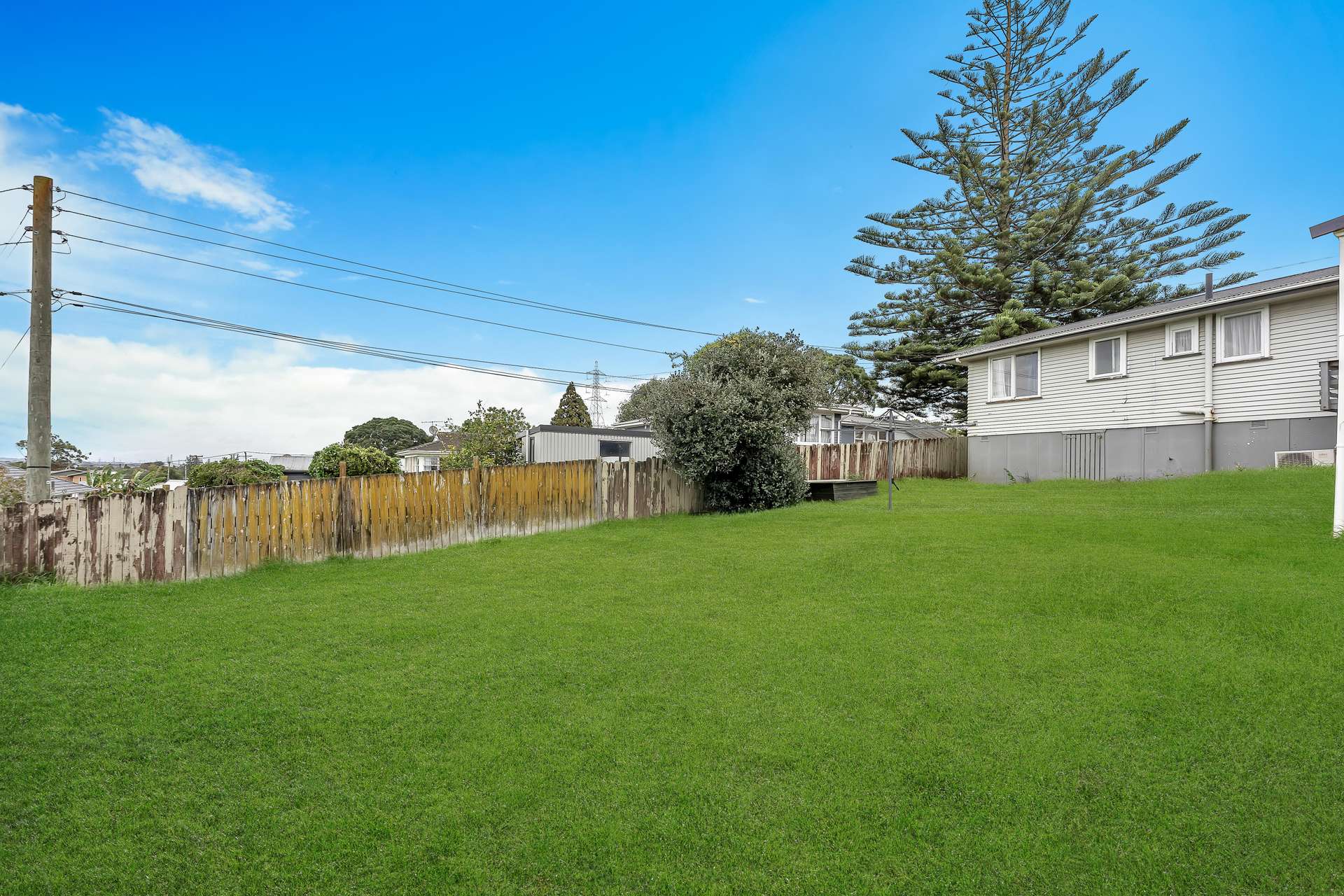 14 McLennan Road photo 21