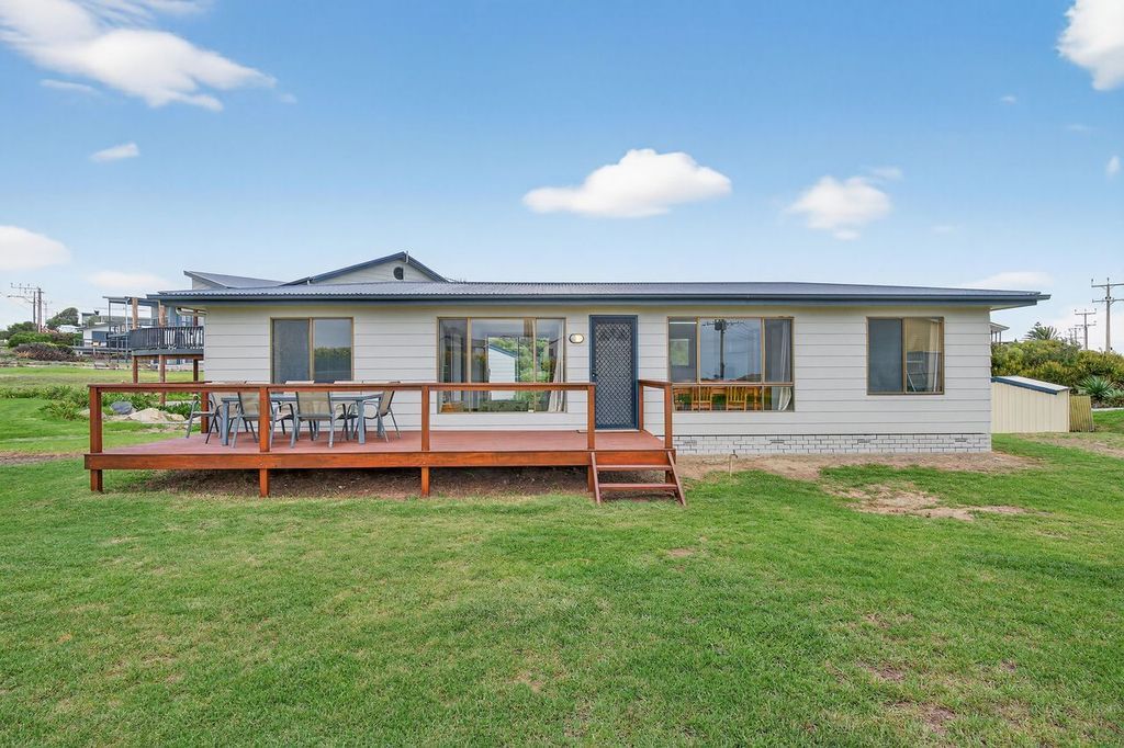 6 Chapman Road, Middleton, SA 5213