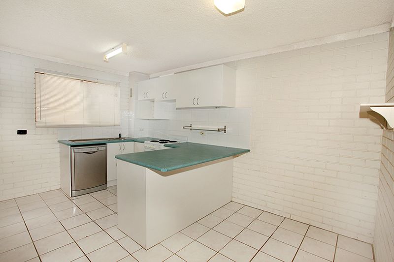 2/16 Pangarinda Place — photo 11 of 17