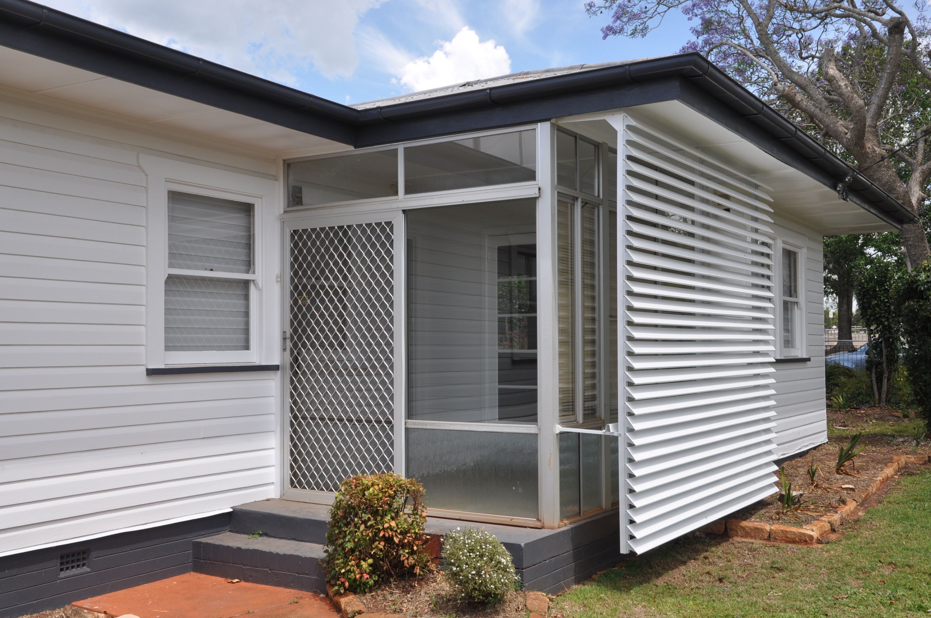 22 Hennessy Street, Harristown, QLD 4350