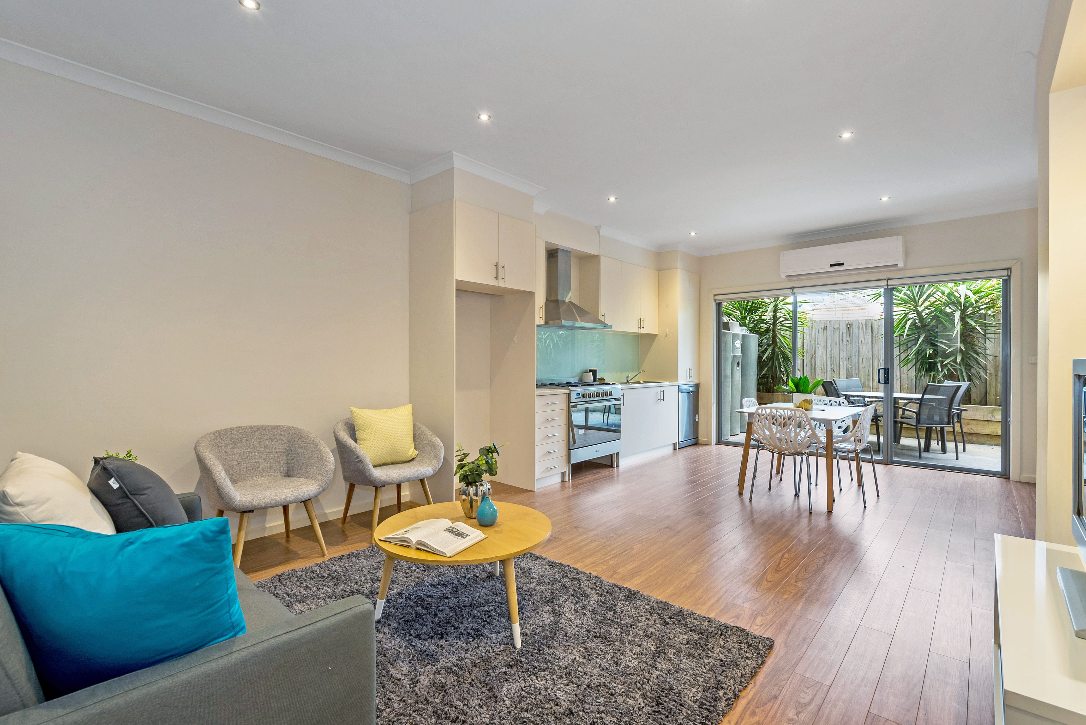2B Moore Crescent, Reservoir, VIC 3073
