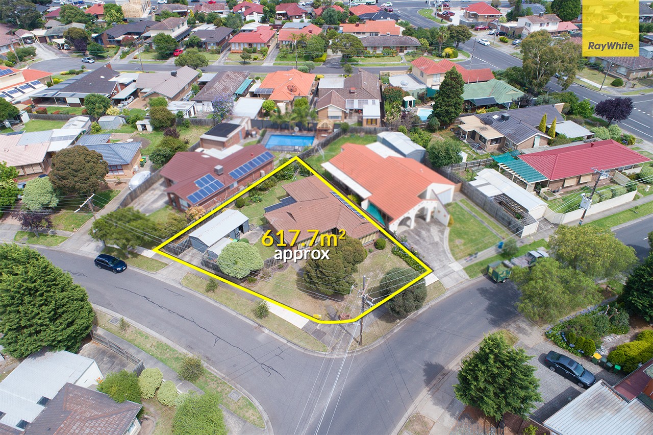 39 Chaucer Crescent, Bundoora, VIC 3083
