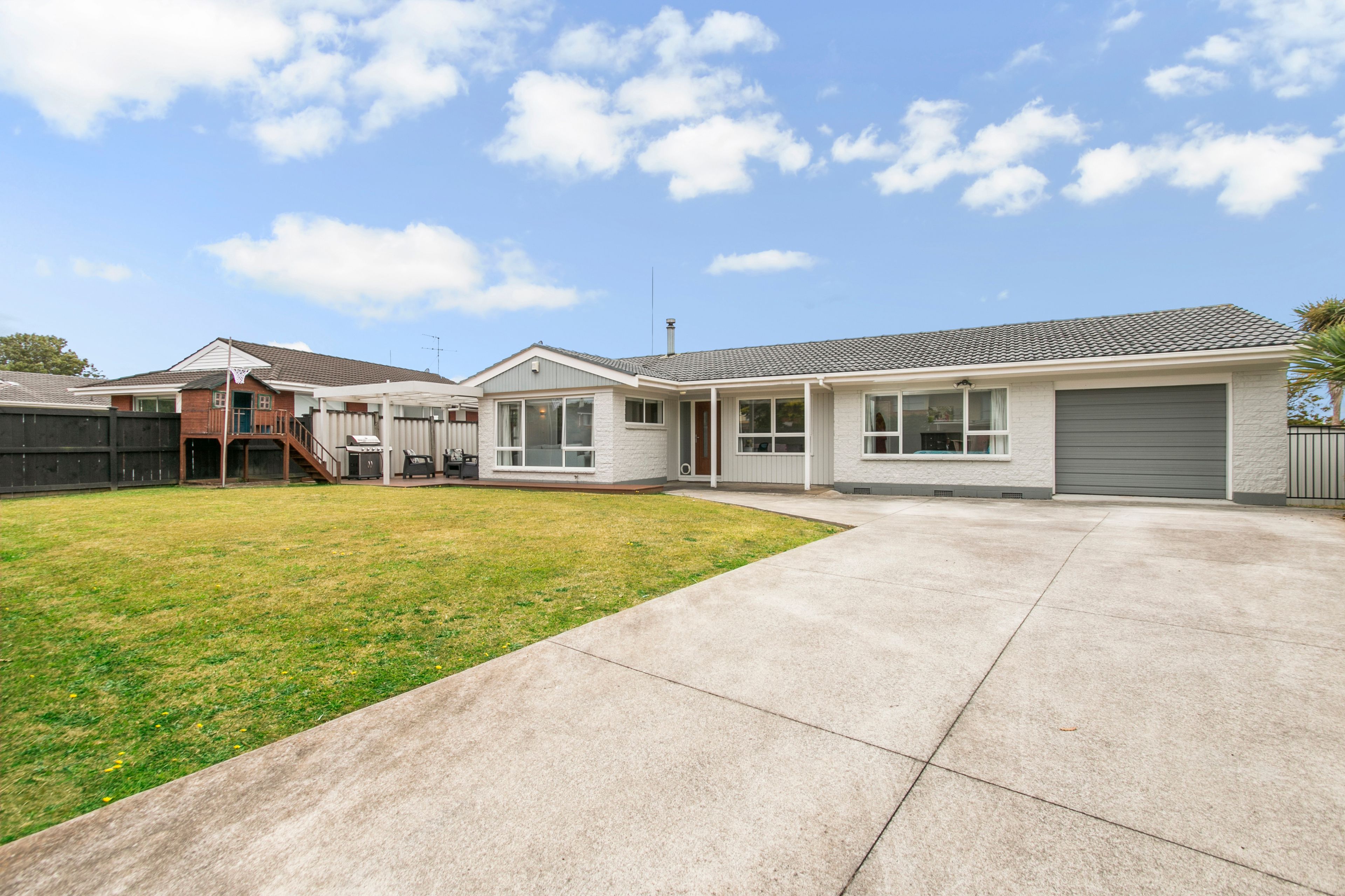 24 Borrowdace Avenue, Botany Downs, Manukau City