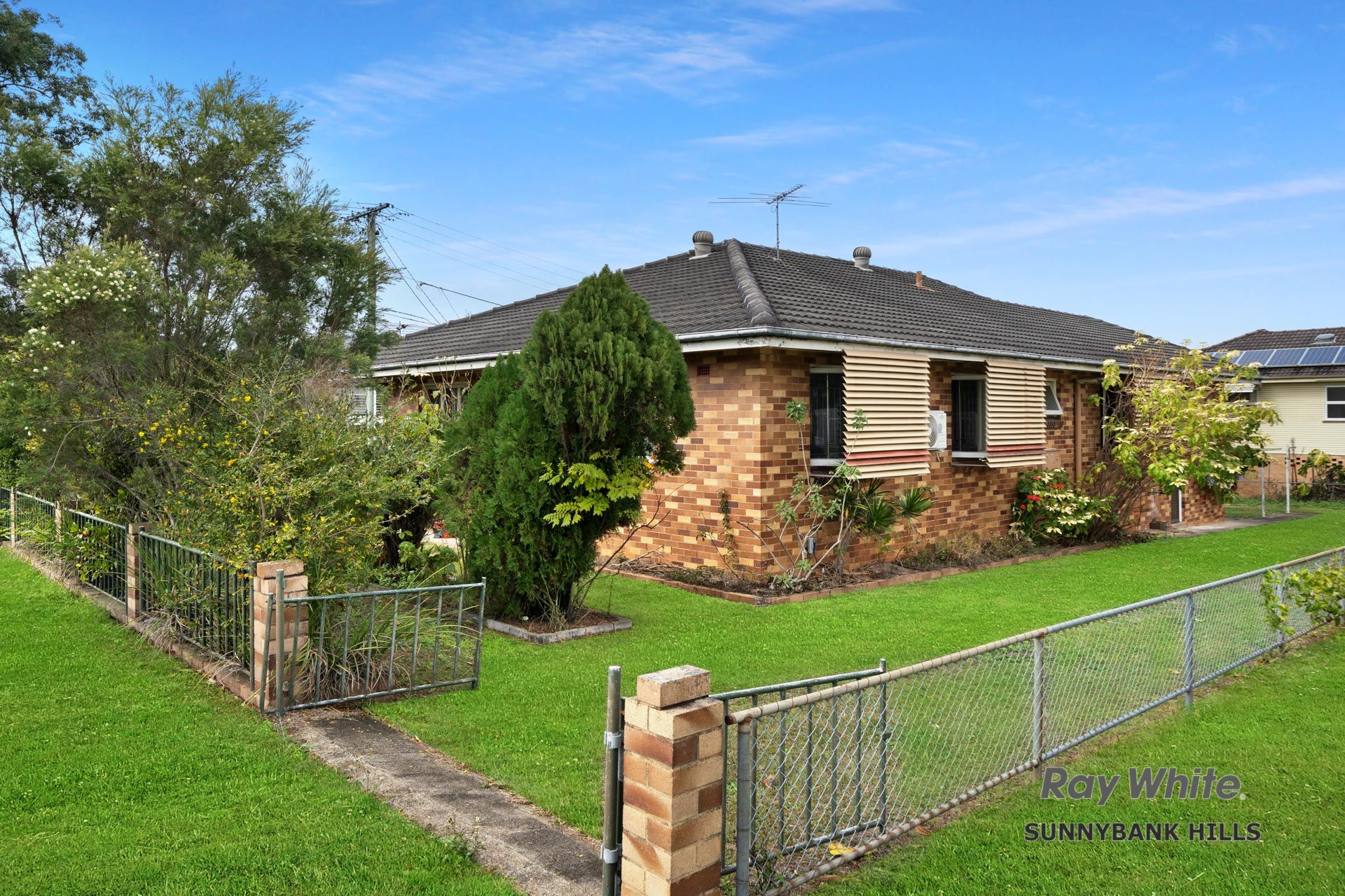 137 Dawson Road, Upper Mount Gravatt QLD 4122