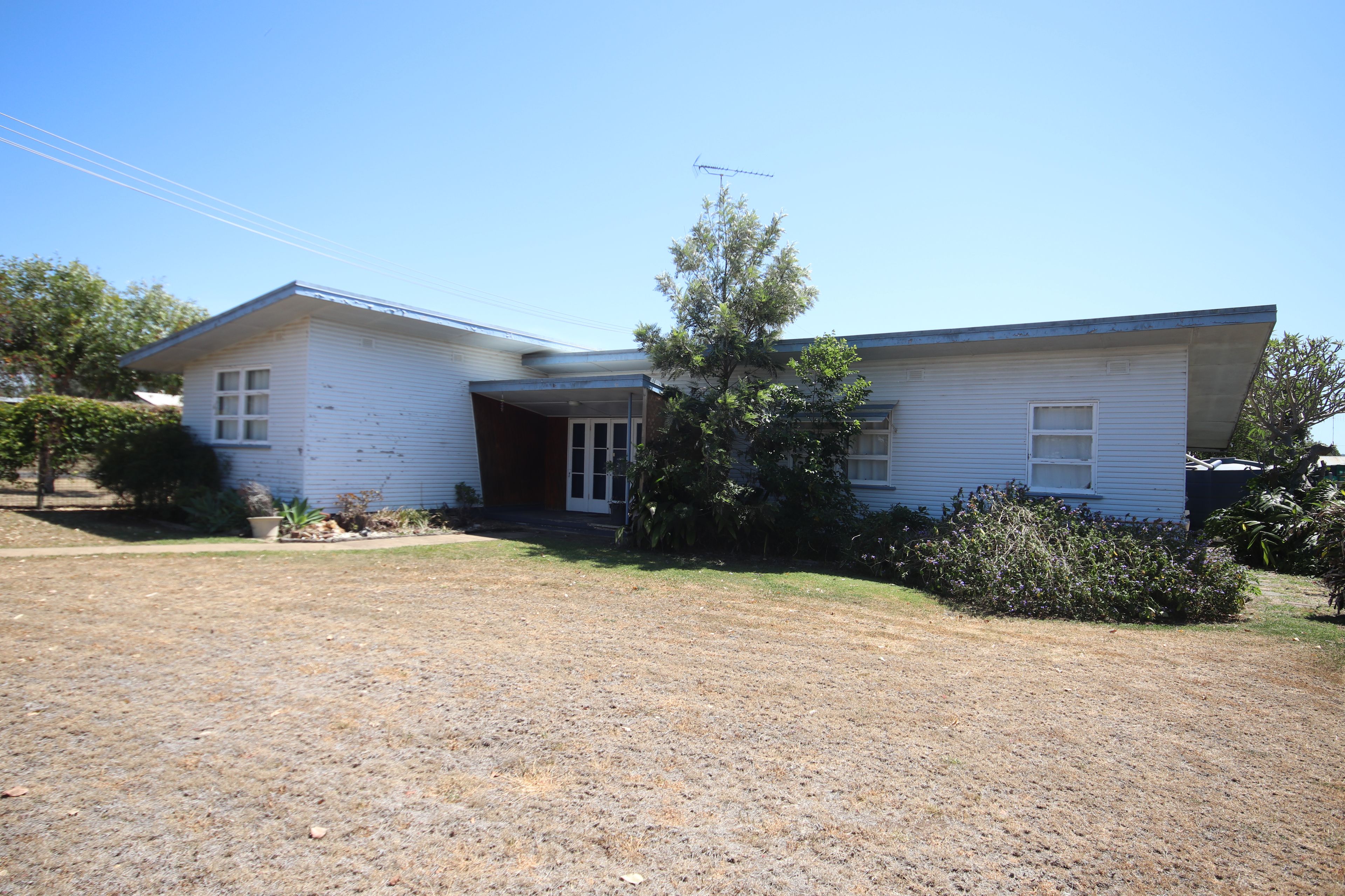 25 Landy Street, Mundubbera, QLD 4626