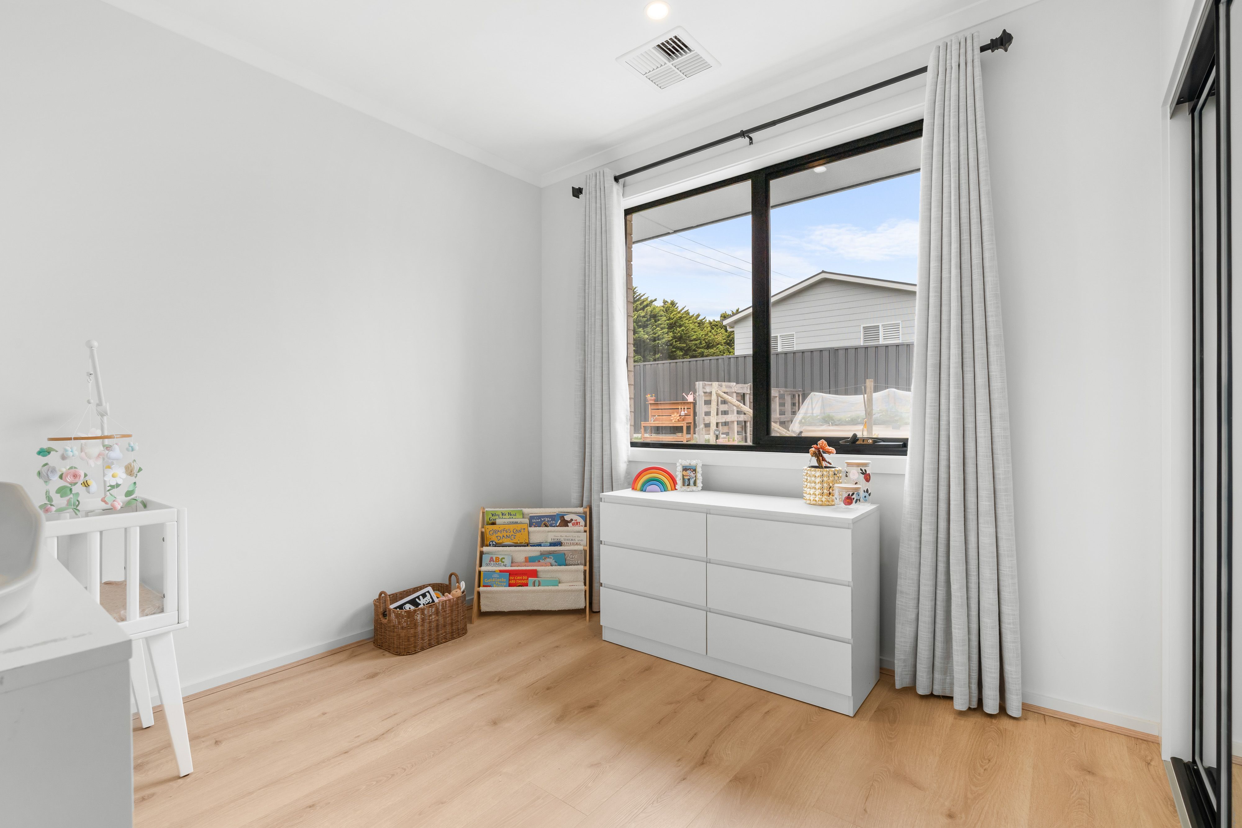 10 Inverbrackie Close — photo 16 of 20