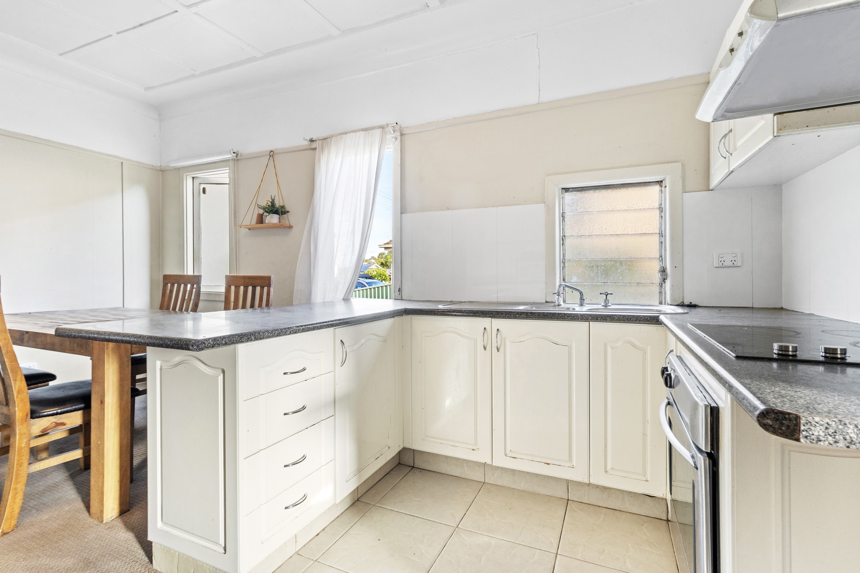 18 Canton Beach Road, Toukley, NSW 2263