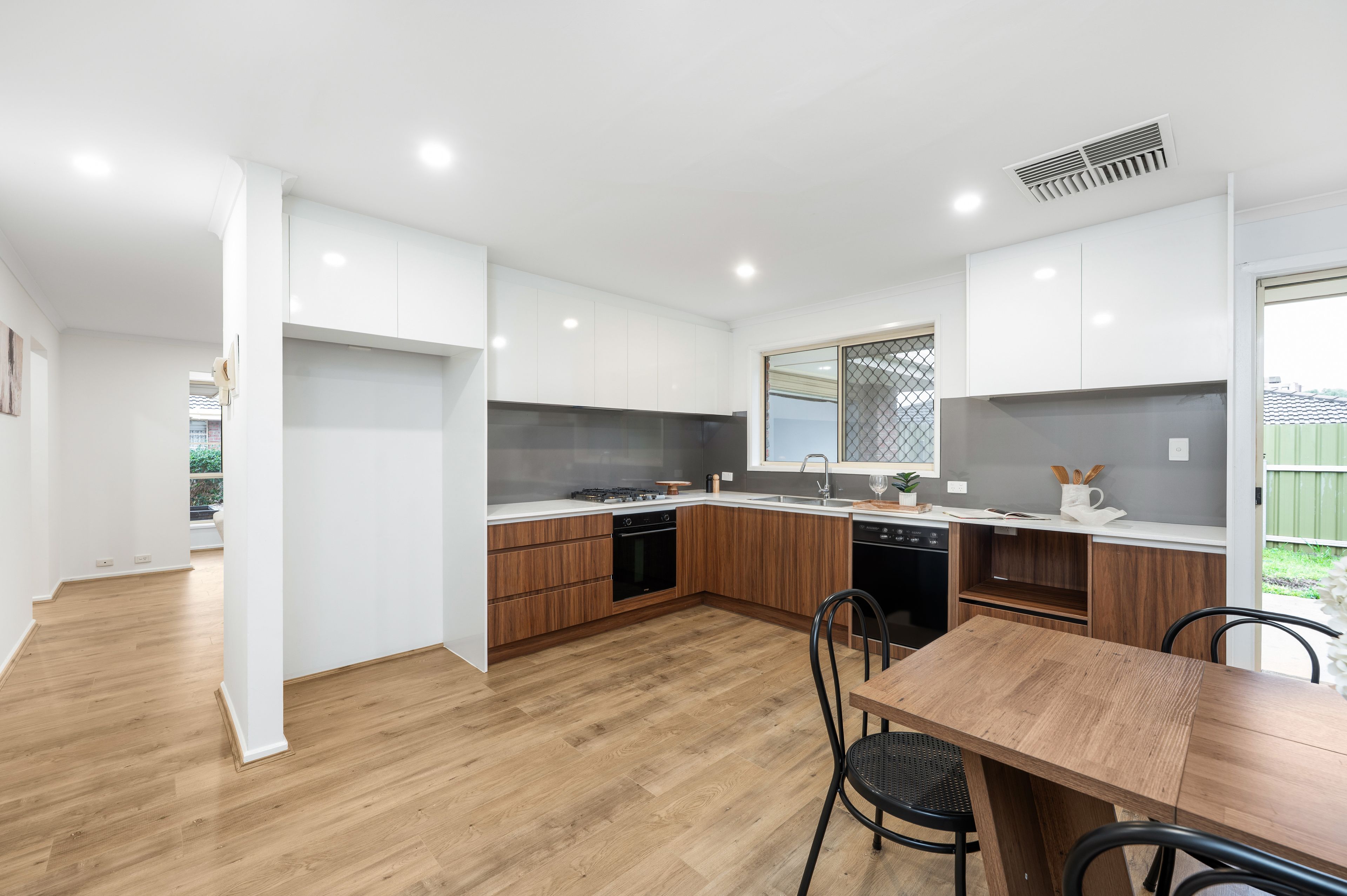 4/3 Meadowvale Road — photo 10 of 17