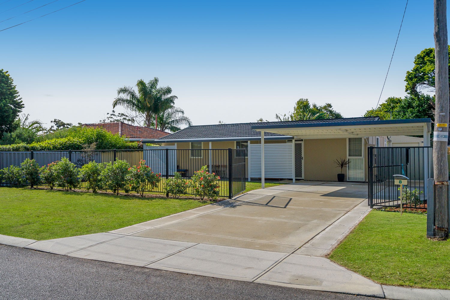 8 Stoke Court, Girrawheen, WA 6064
