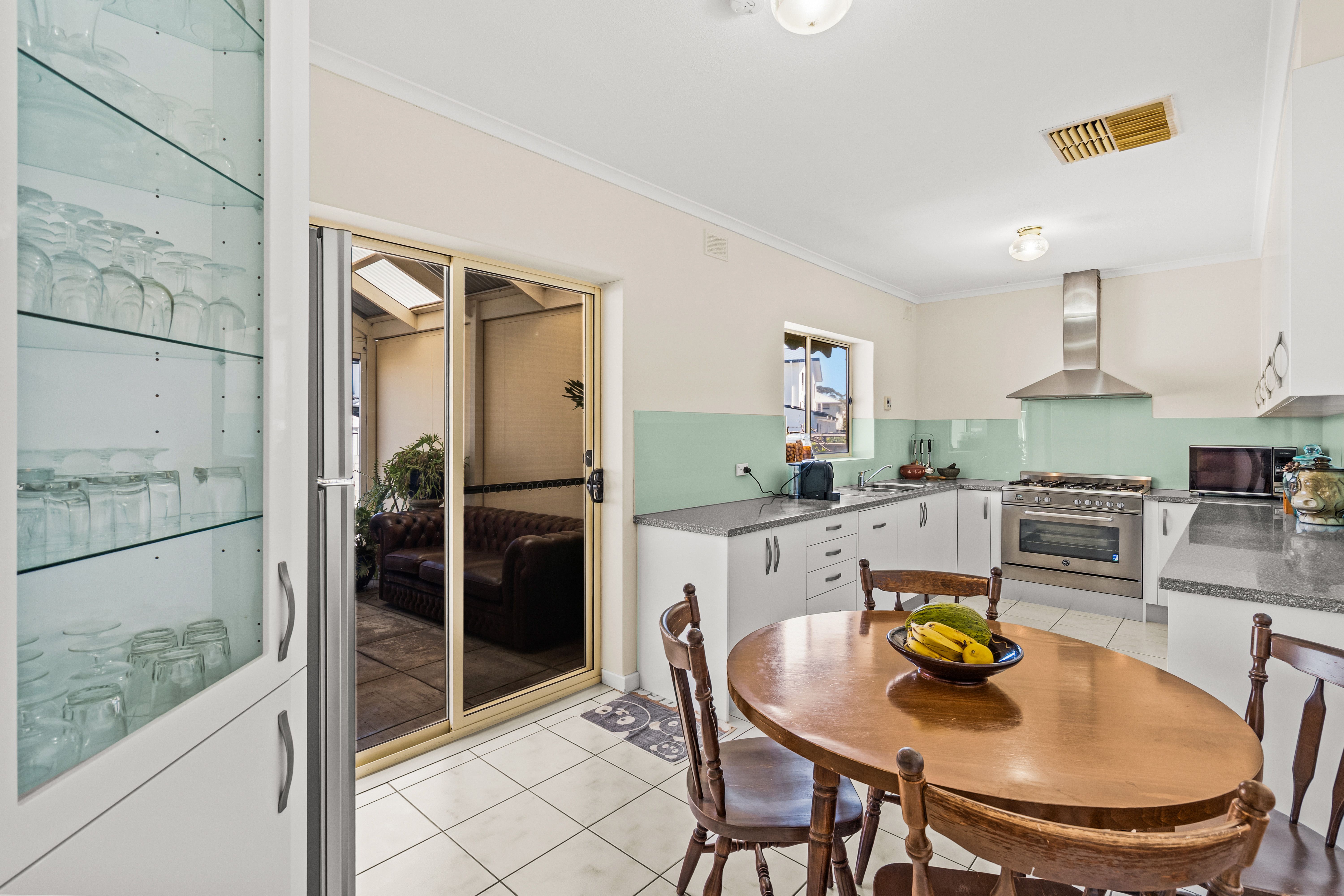 45 Loch Lomond Drive — photo 6 of 23