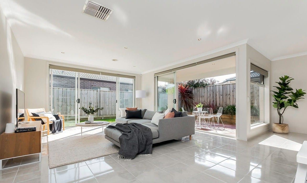 11 Shoaling Drive — photo 4 of 15