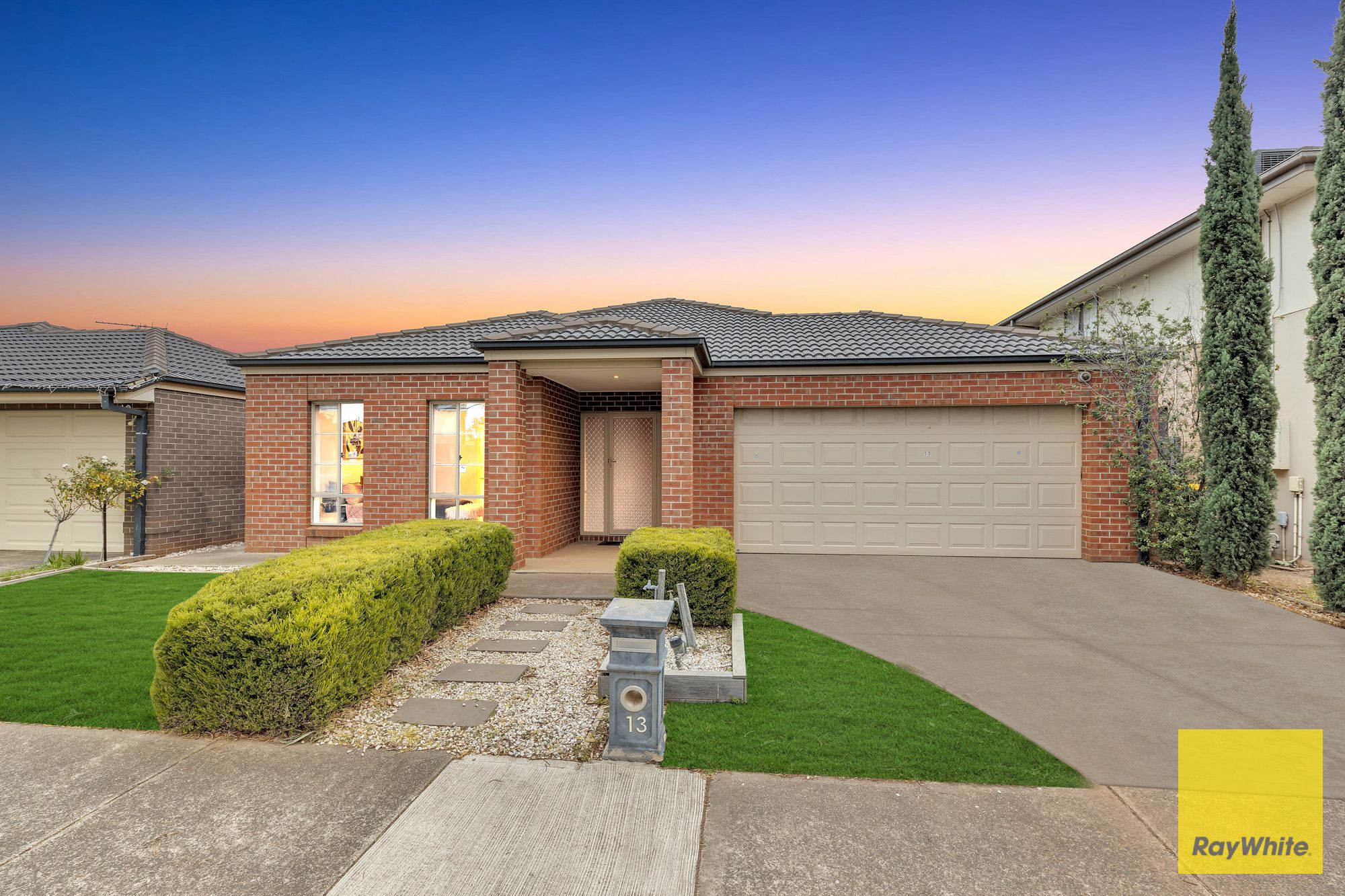 13 Bungalook Street, MANOR LAKES, VIC 3024