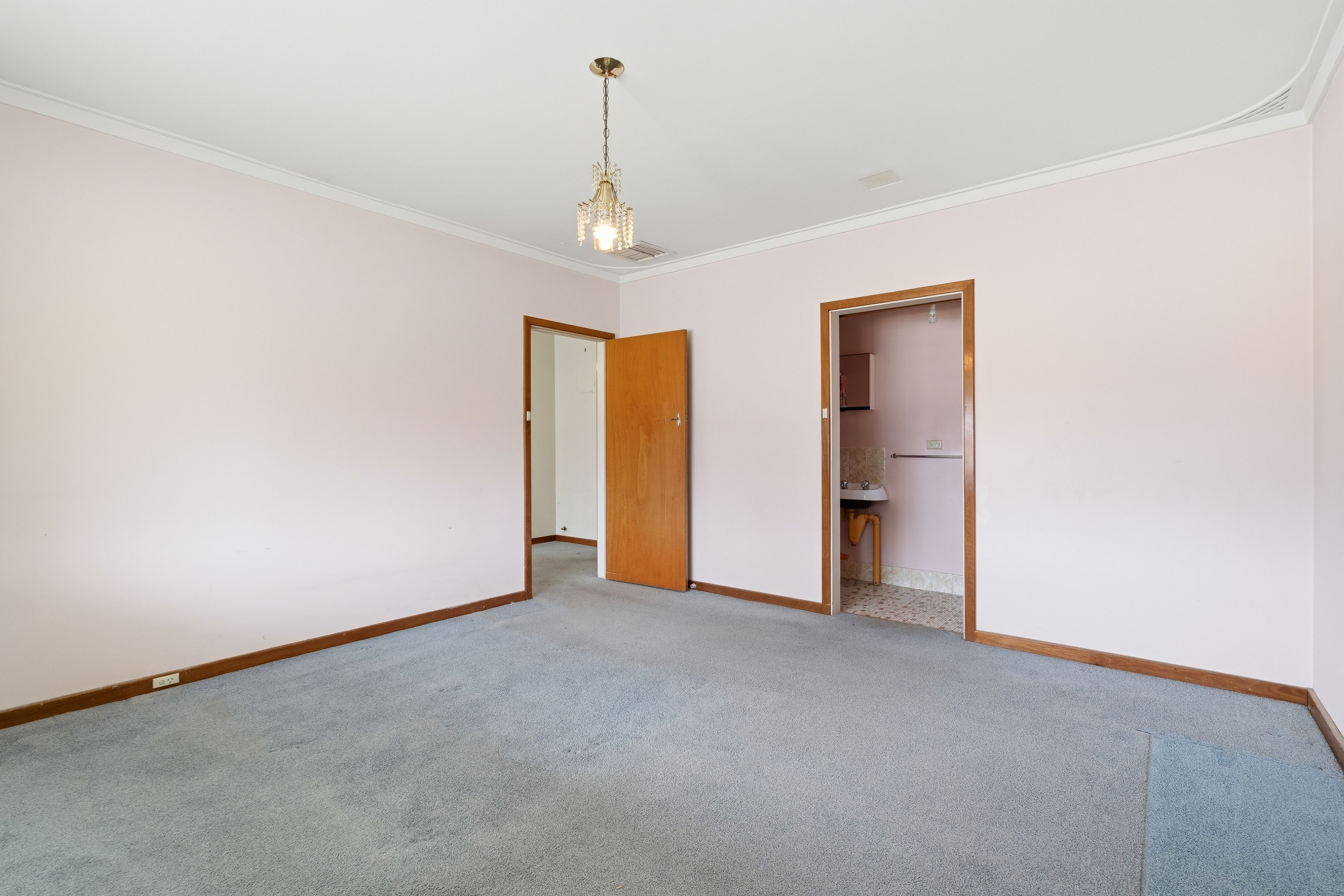 258 Fulham Street — photo 13 of 28
