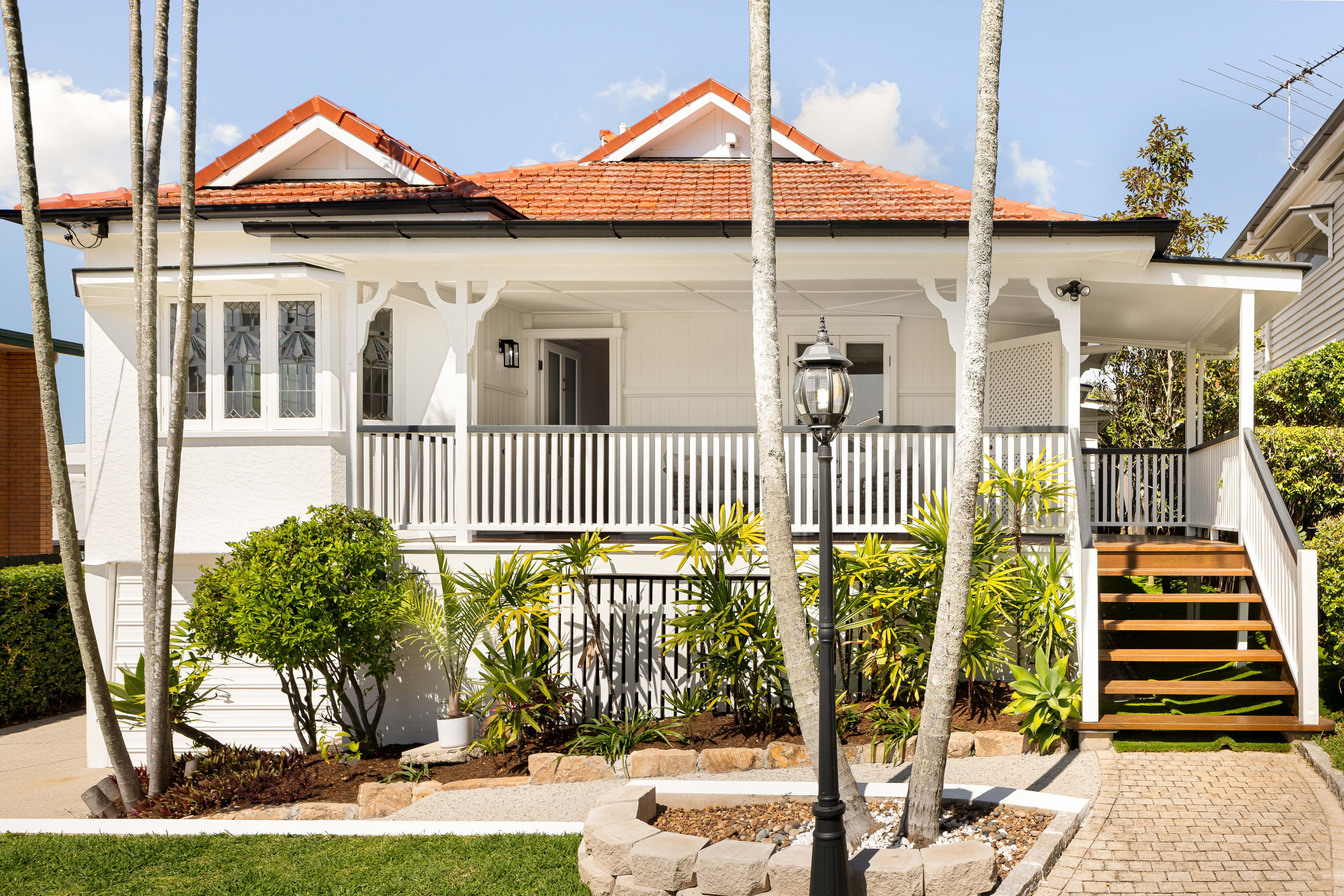 123 Crescent Road, Hamilton, QLD 4007