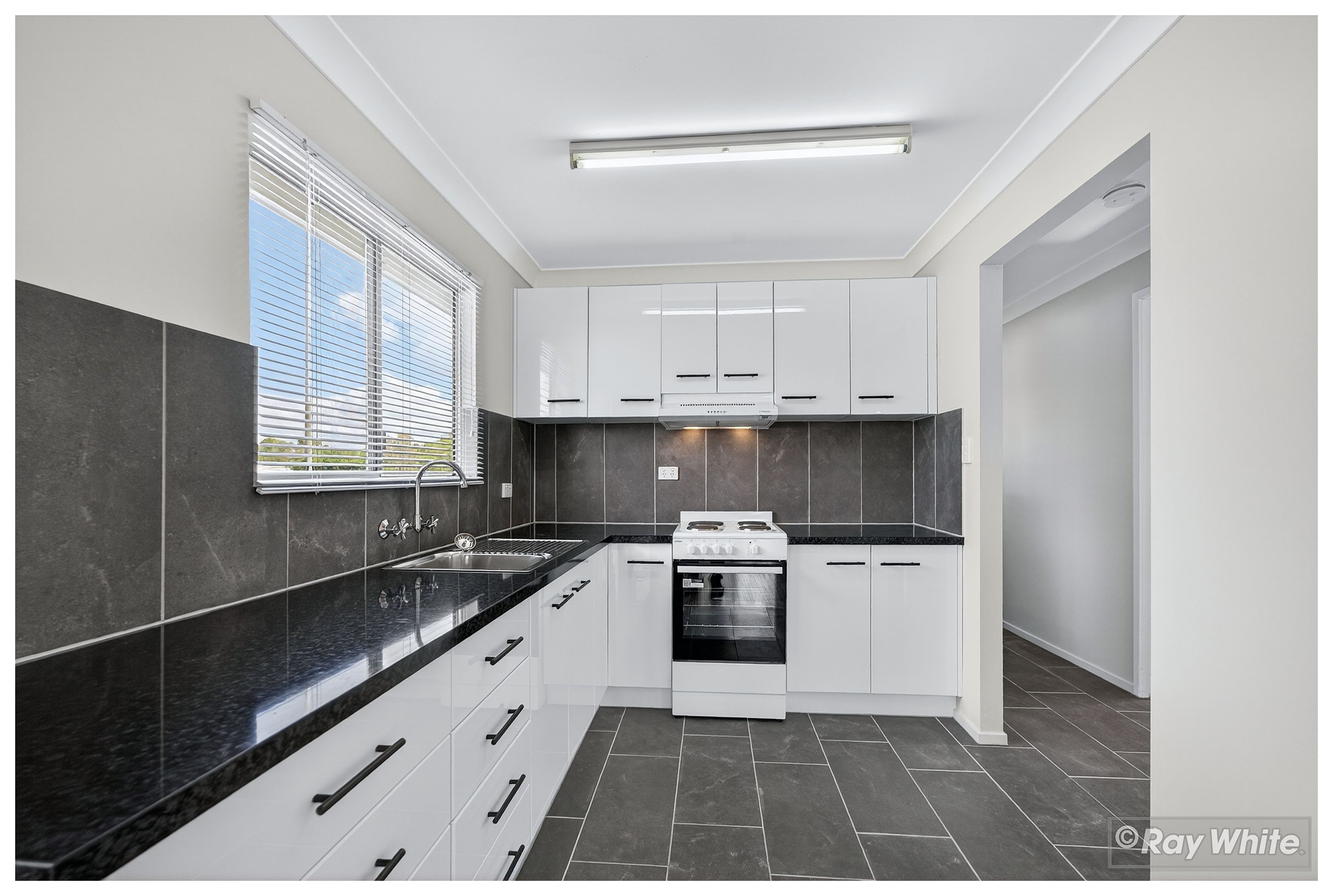 13A Nobbs Street — photo 4 of 30